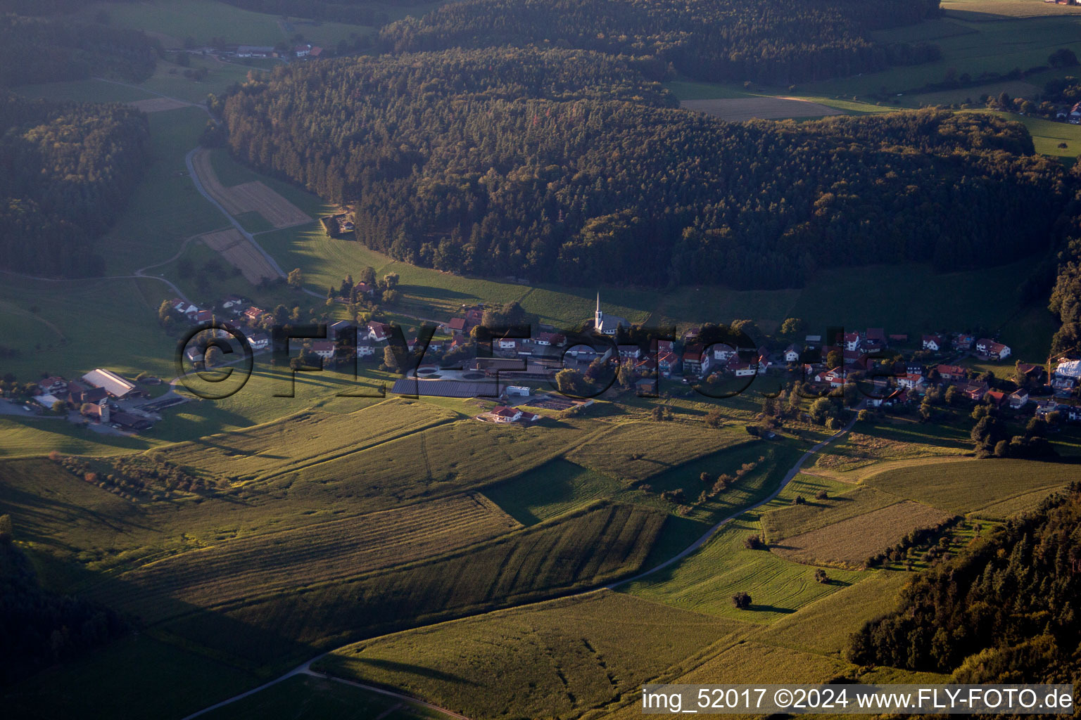 Vue aérienne de Hartenrod dans le département Hesse, Allemagne