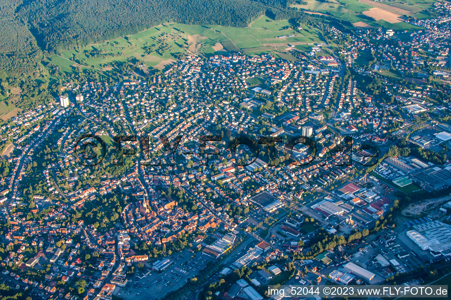 Vue aérienne de Anneau de ville à le quartier Stockheim in Michelstadt dans le département Hesse, Allemagne