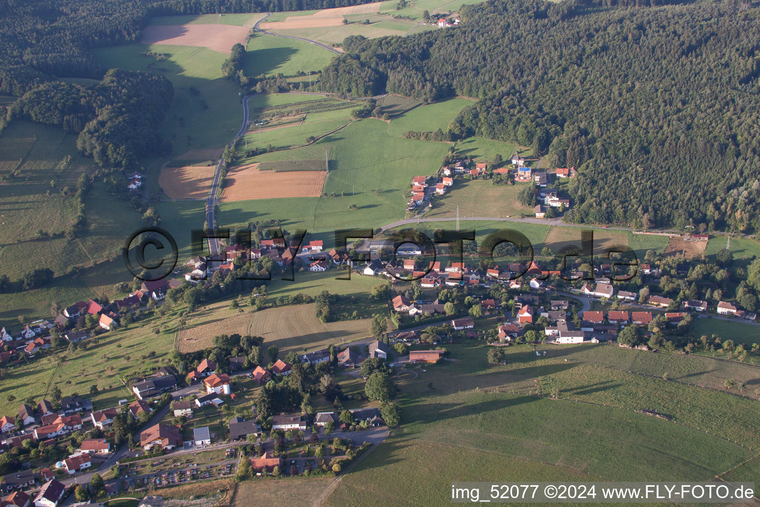 Vue aérienne de Du nord à le quartier Weiten-Gesäß in Michelstadt dans le département Hesse, Allemagne