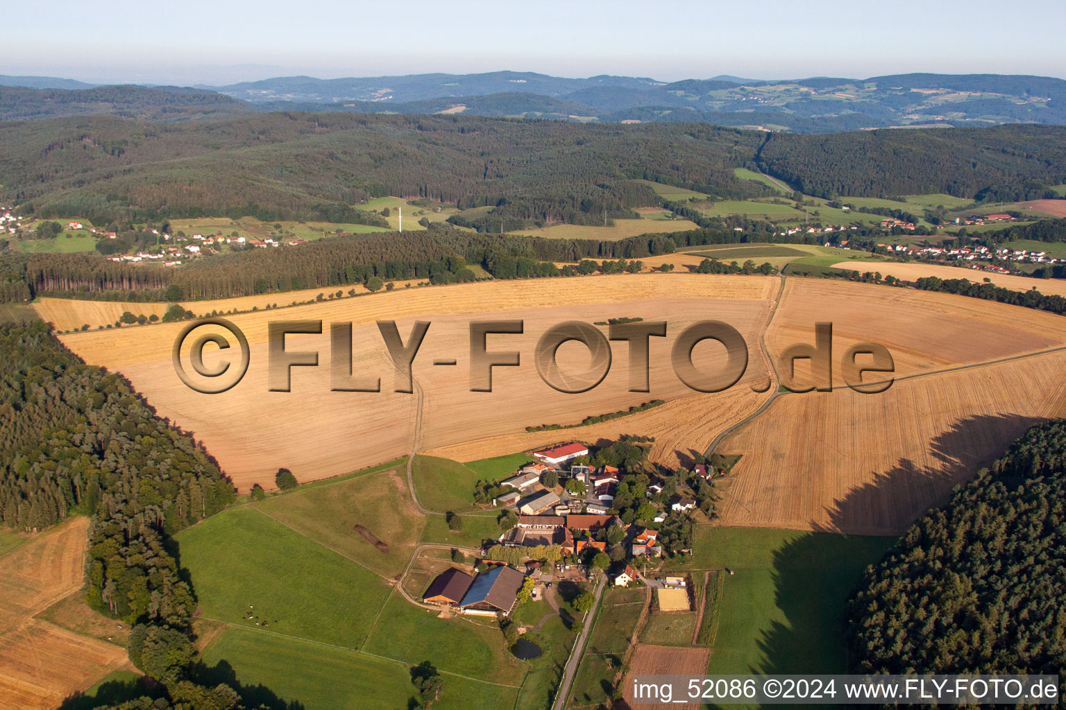 Vue aérienne de Rossbacher Hof à Erbach dans le département Hesse, Allemagne