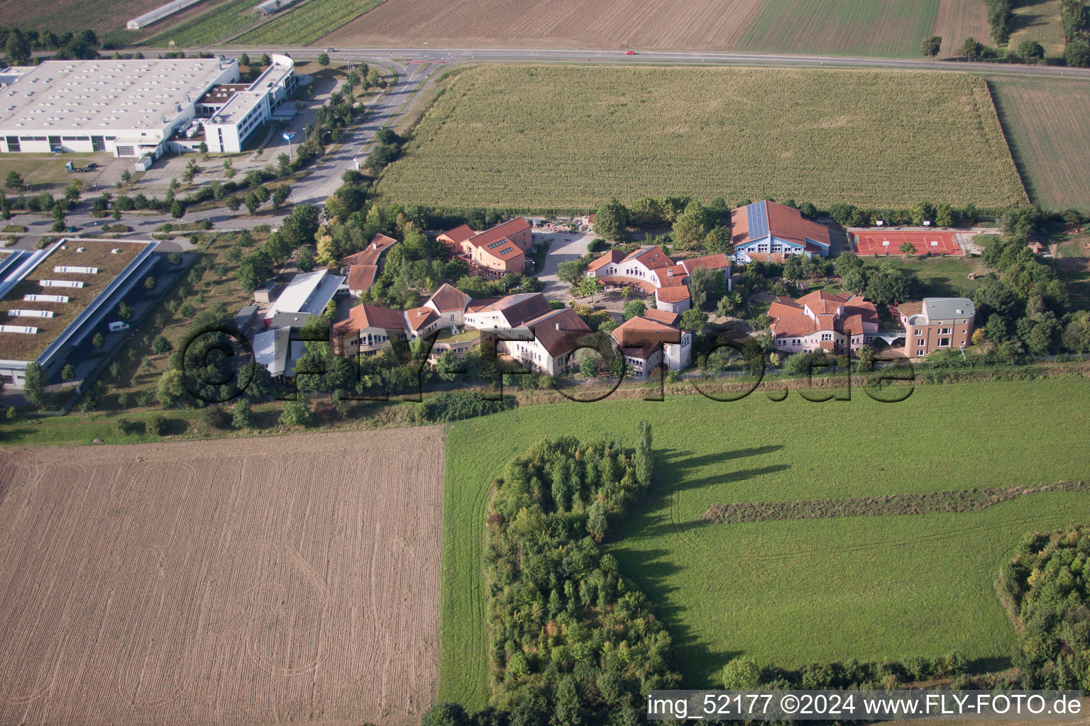 Vue aérienne de École Waldorf gratuite à le quartier Wieblingen in Heidelberg dans le département Bade-Wurtemberg, Allemagne