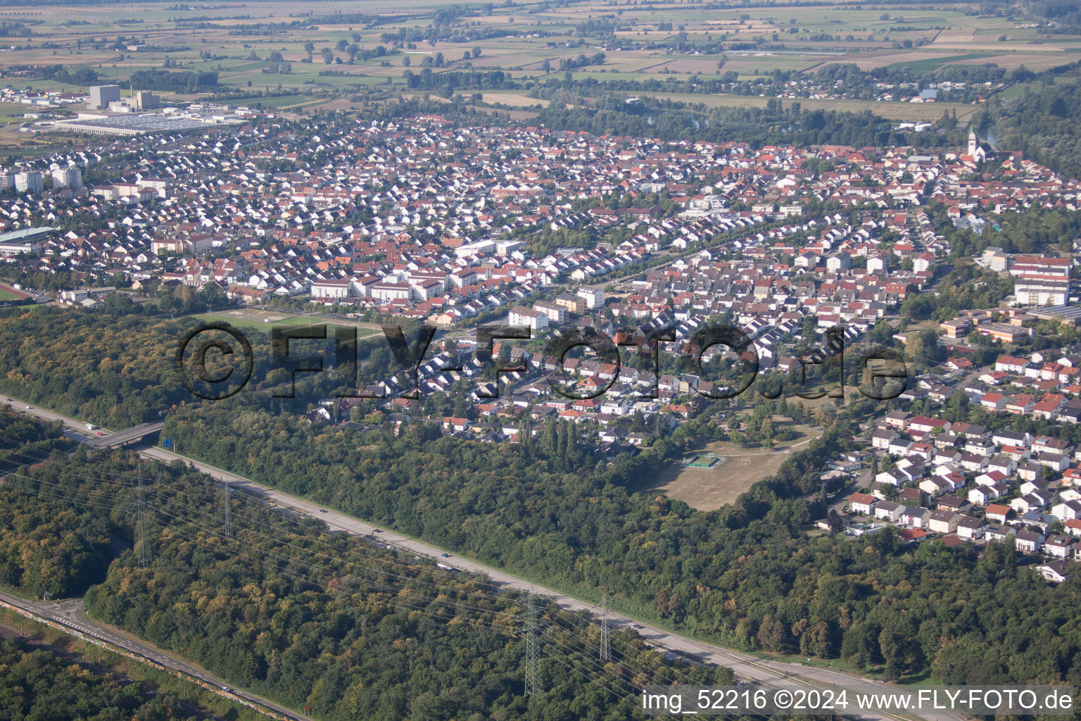 Ketsch dans le département Bade-Wurtemberg, Allemagne d'un drone