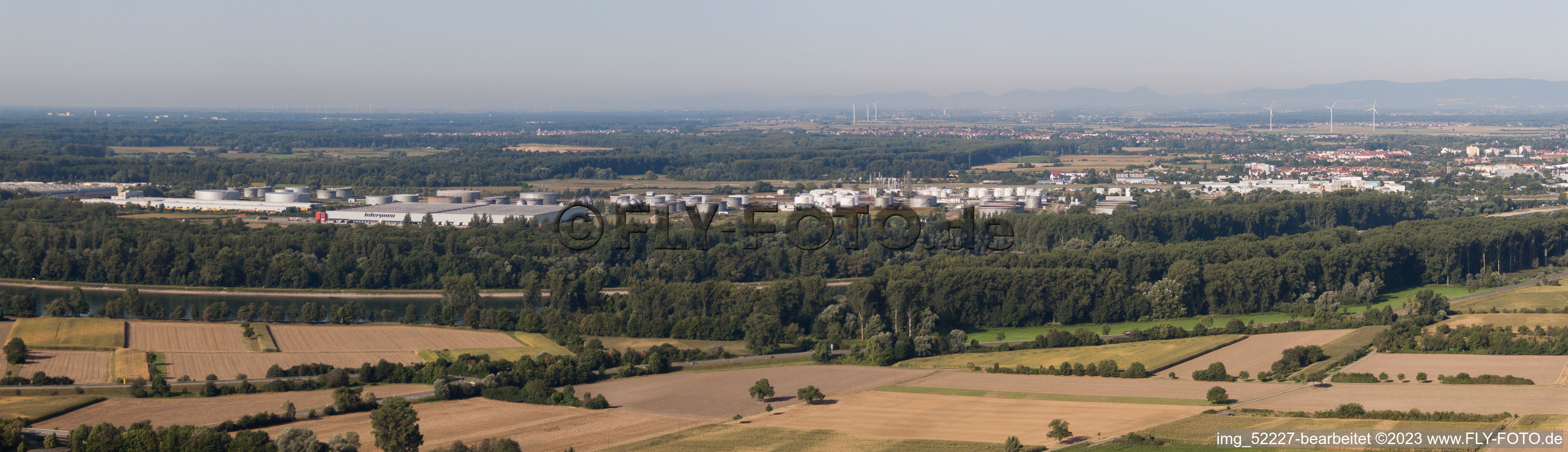 Vue aérienne de Panorama de la zone industrielle sud à Speyer dans le département Rhénanie-Palatinat, Allemagne