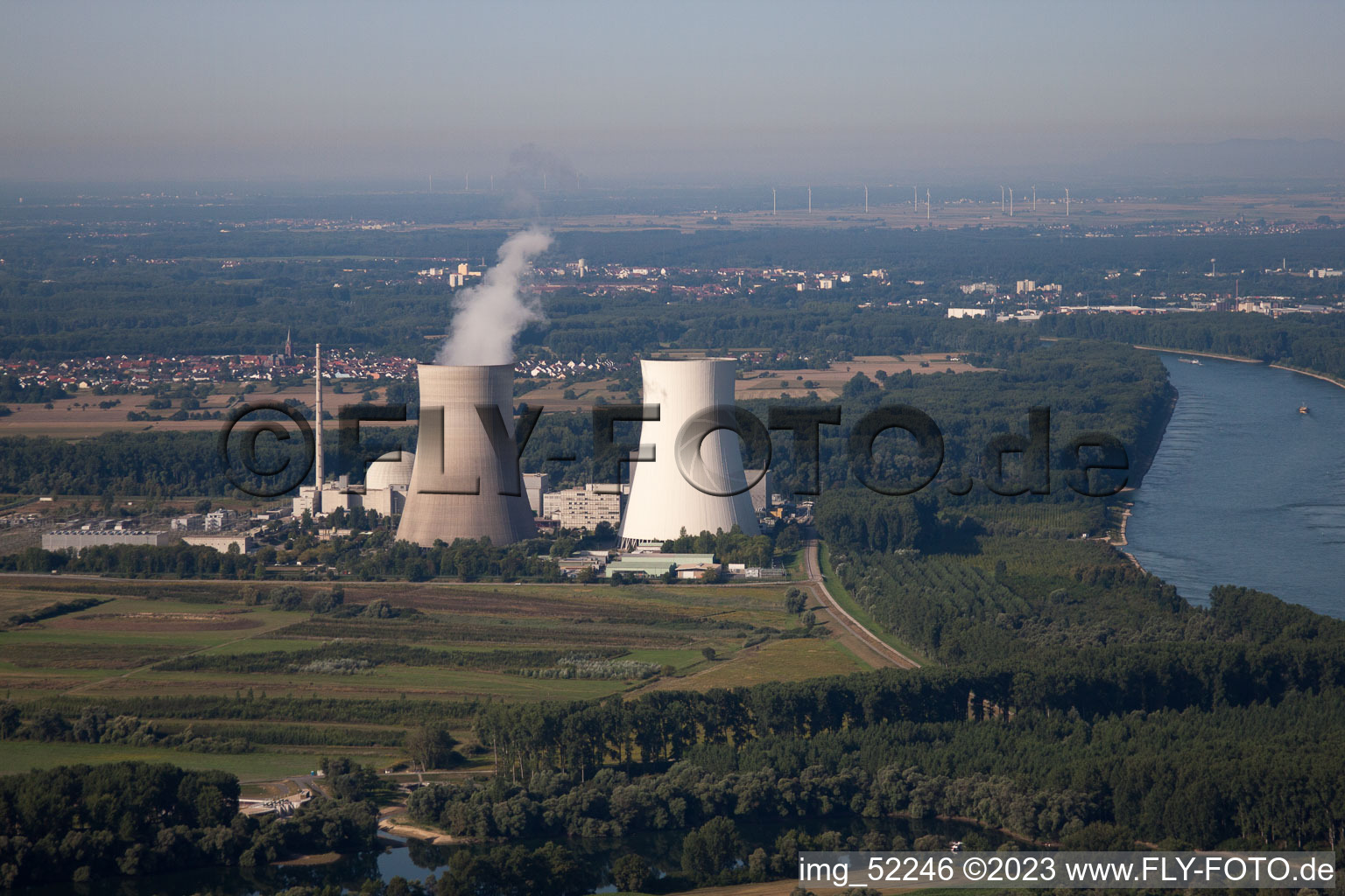 Vue aérienne de Centrale nucléaire Philippsburg à Philippsburg dans le département Bade-Wurtemberg, Allemagne