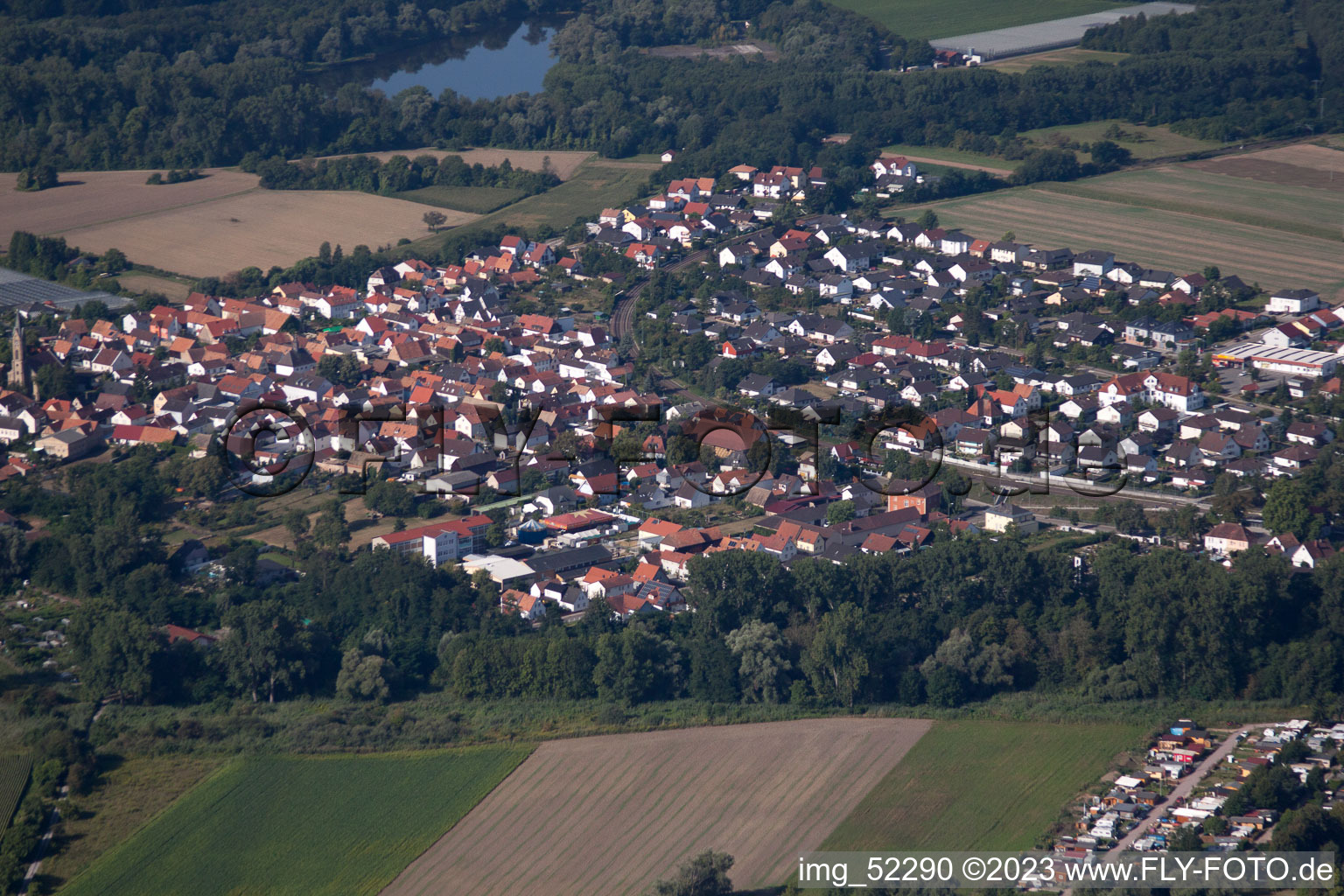Vue d'oiseau de Quartier Sondernheim in Germersheim dans le département Rhénanie-Palatinat, Allemagne