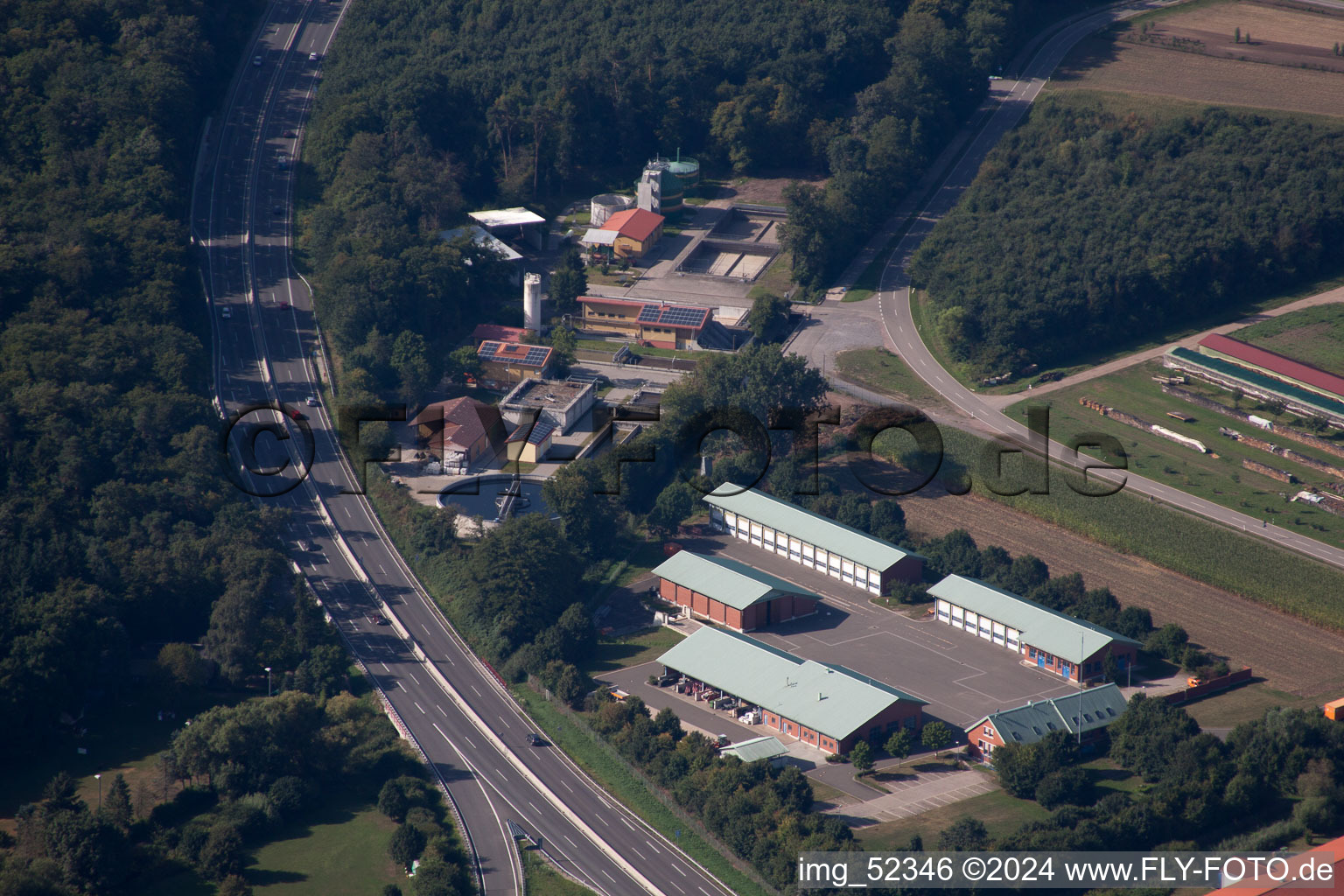 Vue aérienne de Station d'épuration des eaux usées pour l'entretien des routes à Kandel dans le département Rhénanie-Palatinat, Allemagne