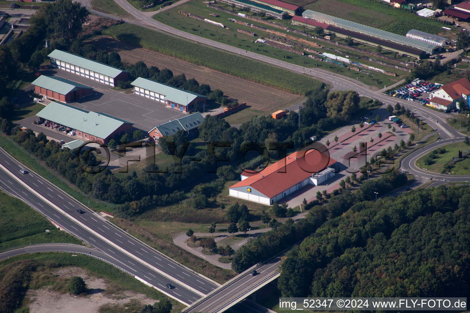 Vue aérienne de Station d'épuration des eaux usées pour l'entretien des routes à Kandel dans le département Rhénanie-Palatinat, Allemagne