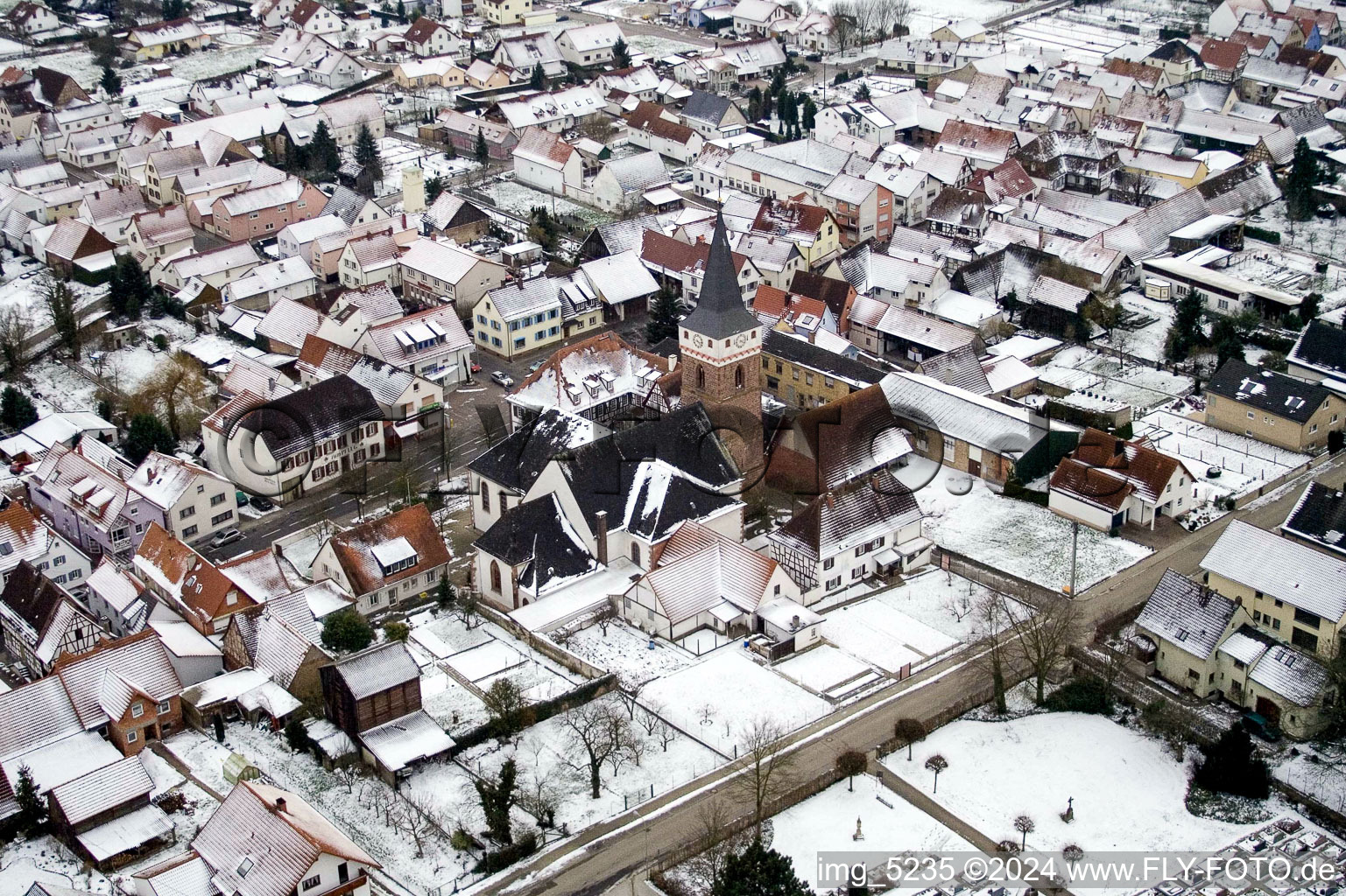 Nouvelle zone de développement NE à le quartier Schaidt in Wörth am Rhein dans le département Rhénanie-Palatinat, Allemagne d'un drone