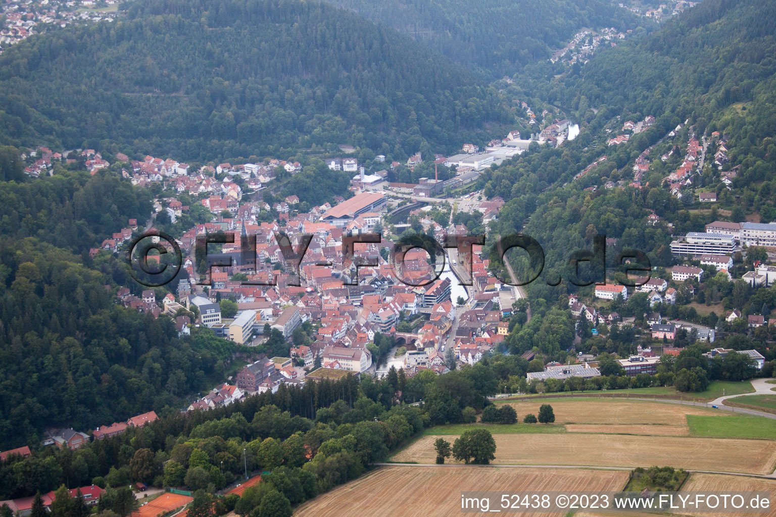 Vue aérienne de Vieille ville à Calw dans le département Bade-Wurtemberg, Allemagne