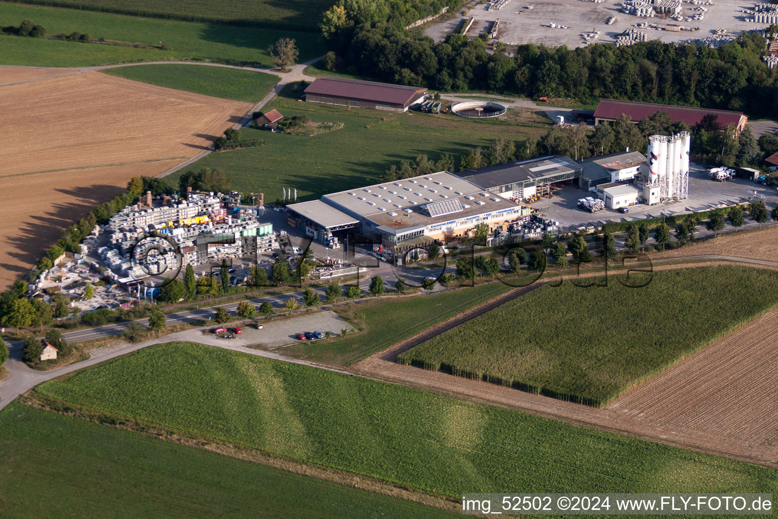 Vue aérienne de Kömpf Baufachmarkt GmbH à le quartier Darmsheim in Sindelfingen dans le département Bade-Wurtemberg, Allemagne