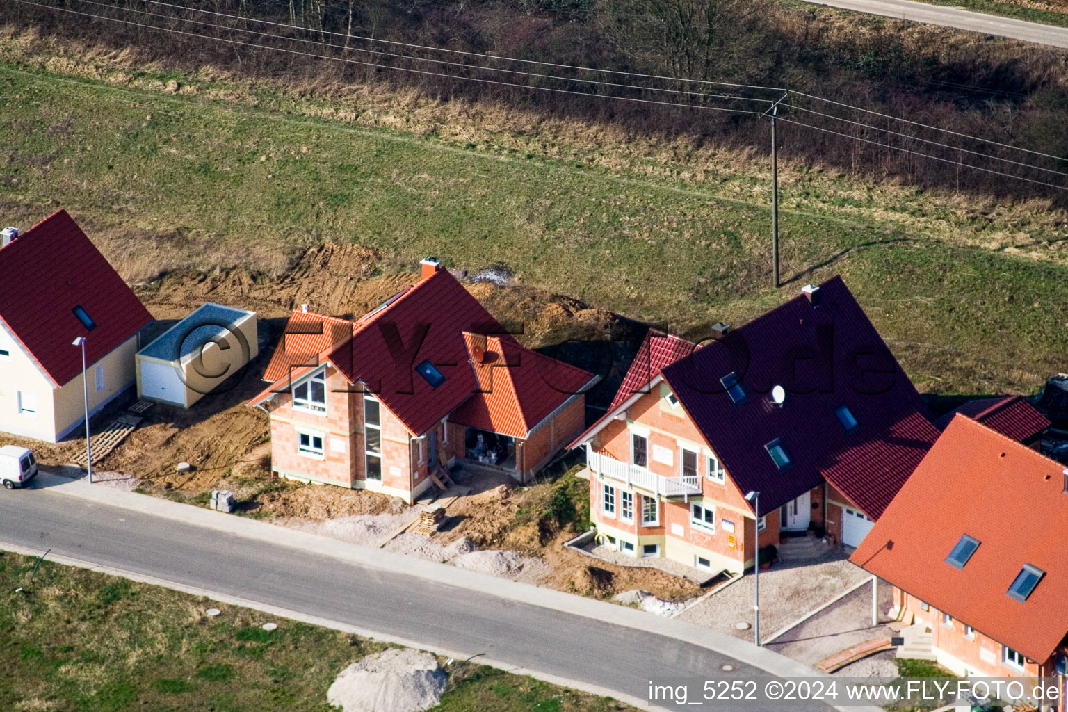 Nouvelle zone de développement NE à le quartier Schaidt in Wörth am Rhein dans le département Rhénanie-Palatinat, Allemagne du point de vue du drone