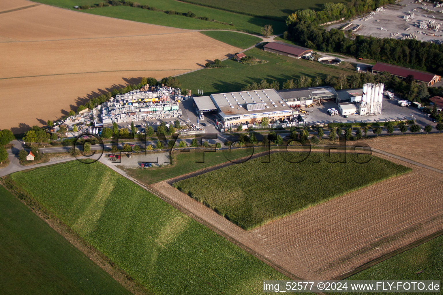 Vue oblique de Mühlackerstrasse, Kömpf à le quartier Darmsheim in Sindelfingen dans le département Bade-Wurtemberg, Allemagne