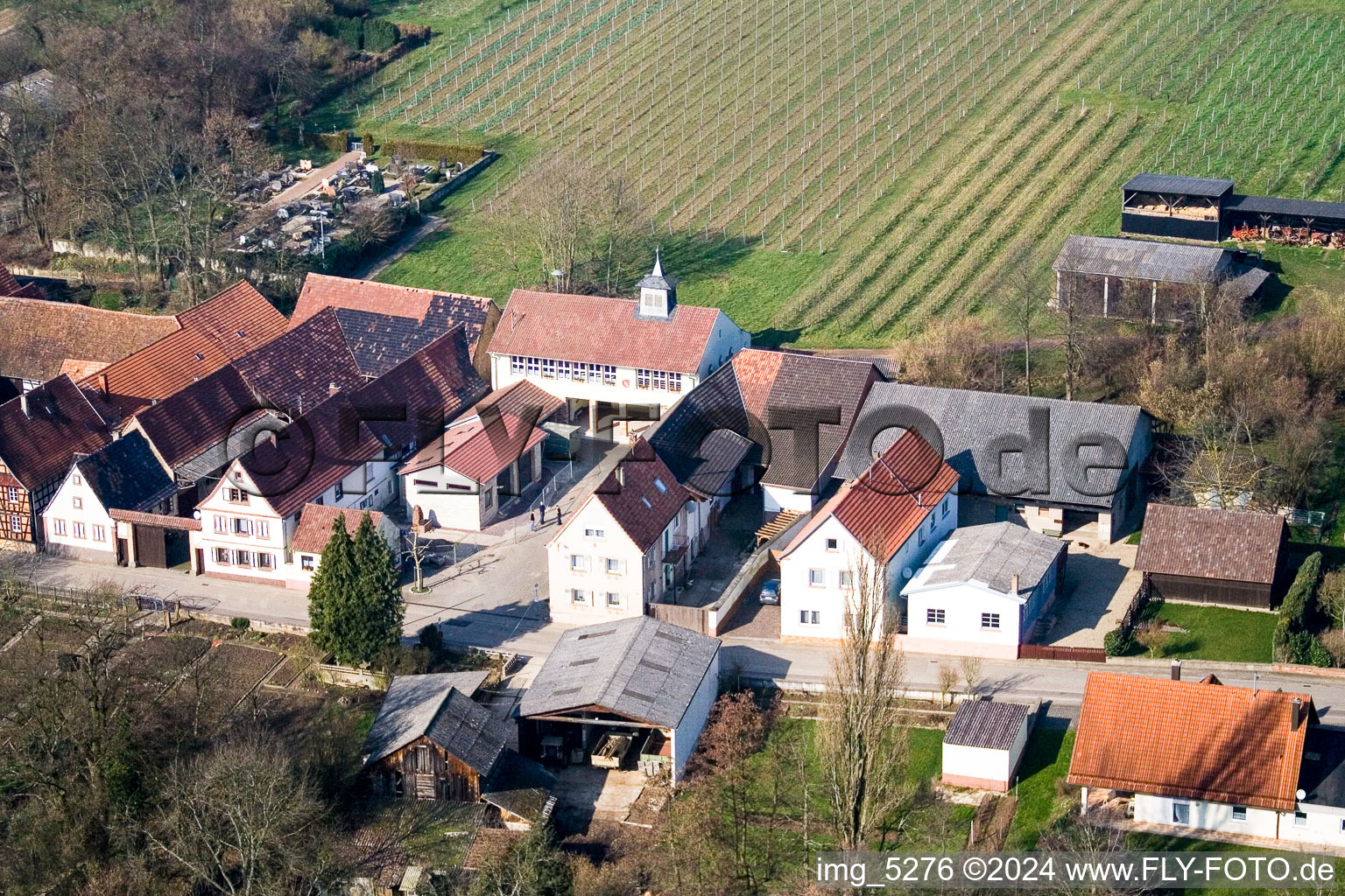 Vue aérienne de Rue Haupt à Vollmersweiler dans le département Rhénanie-Palatinat, Allemagne