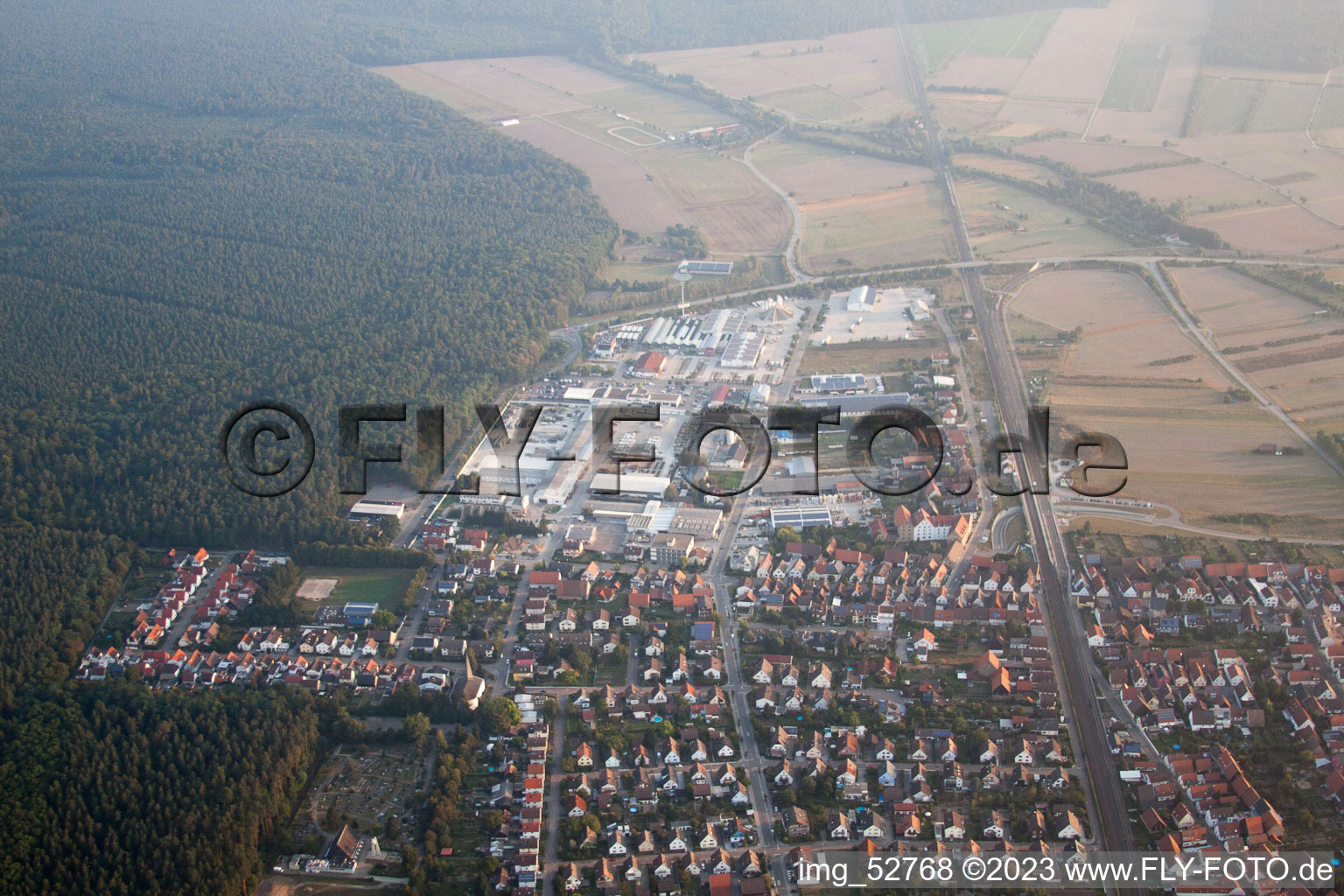 Enregistrement par drone de Quartier Friedrichstal in Stutensee dans le département Bade-Wurtemberg, Allemagne