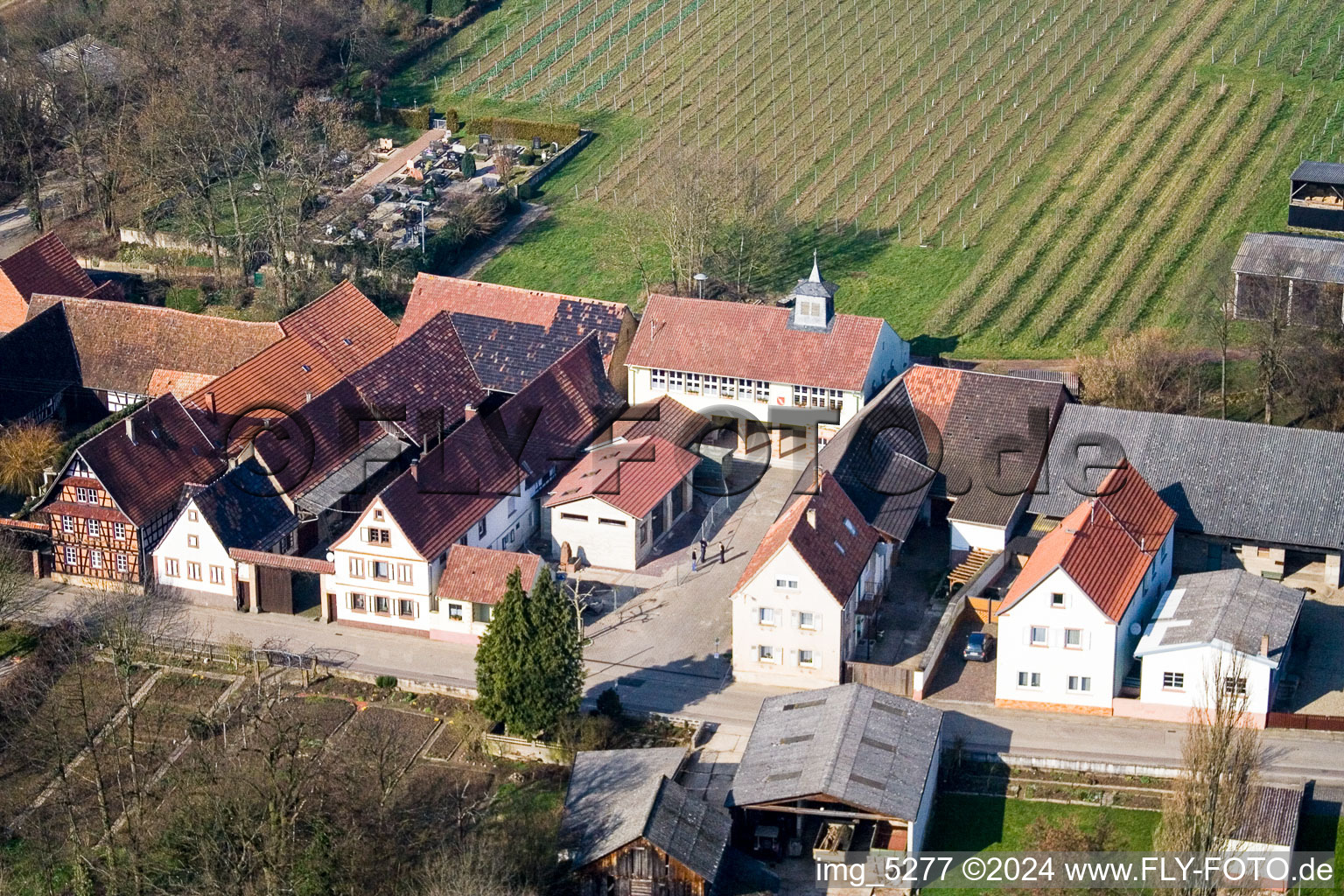 Vue aérienne de Rue Haupt à Vollmersweiler dans le département Rhénanie-Palatinat, Allemagne