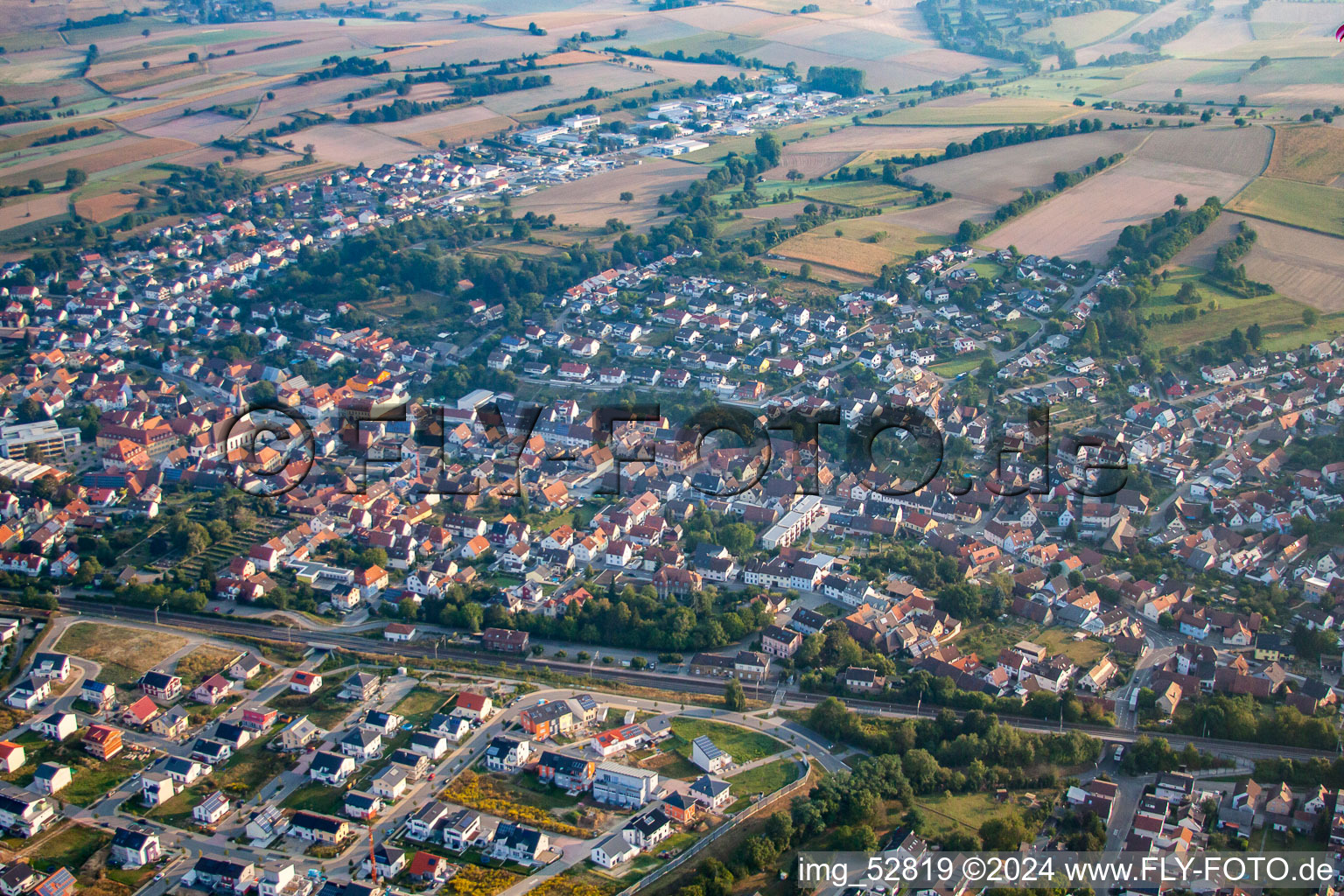 Quartier Jöhlingen in Walzbachtal dans le département Bade-Wurtemberg, Allemagne d'en haut