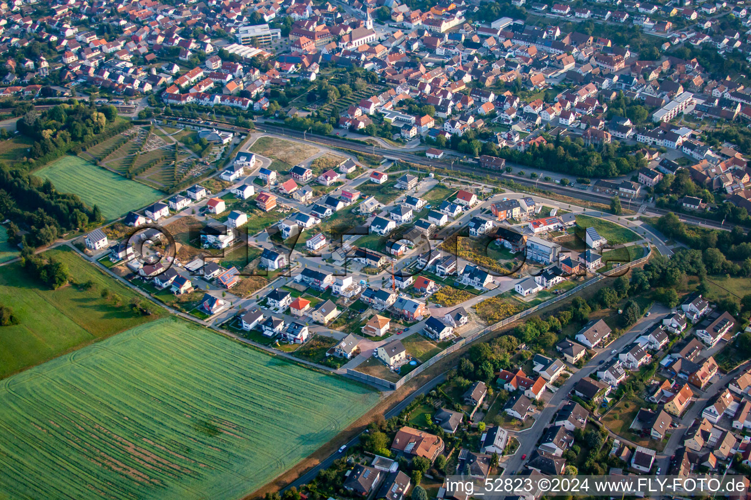 Vue d'oiseau de Quartier Jöhlingen in Walzbachtal dans le département Bade-Wurtemberg, Allemagne