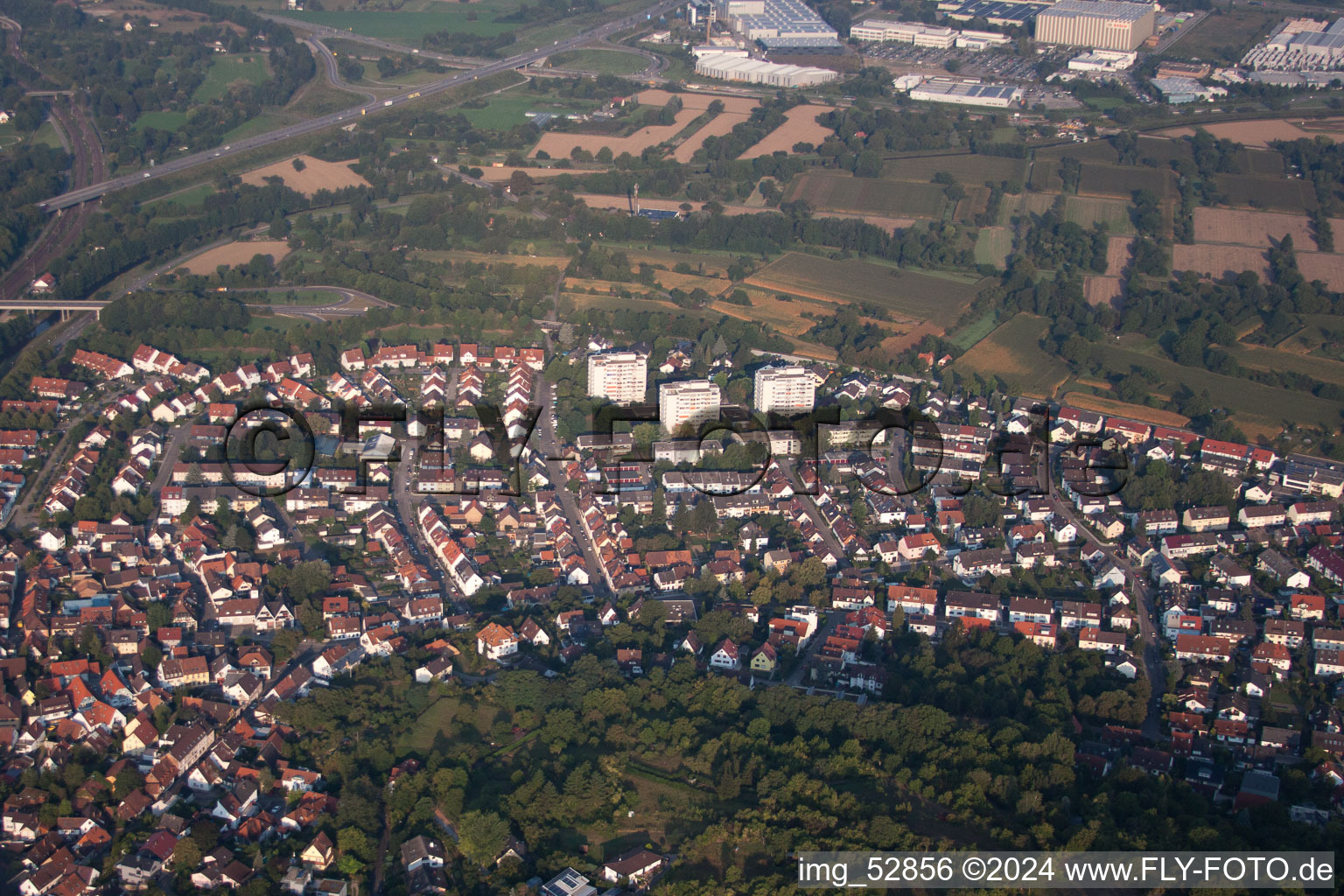 Photographie aérienne de Quartier Grötzingen in Karlsruhe dans le département Bade-Wurtemberg, Allemagne