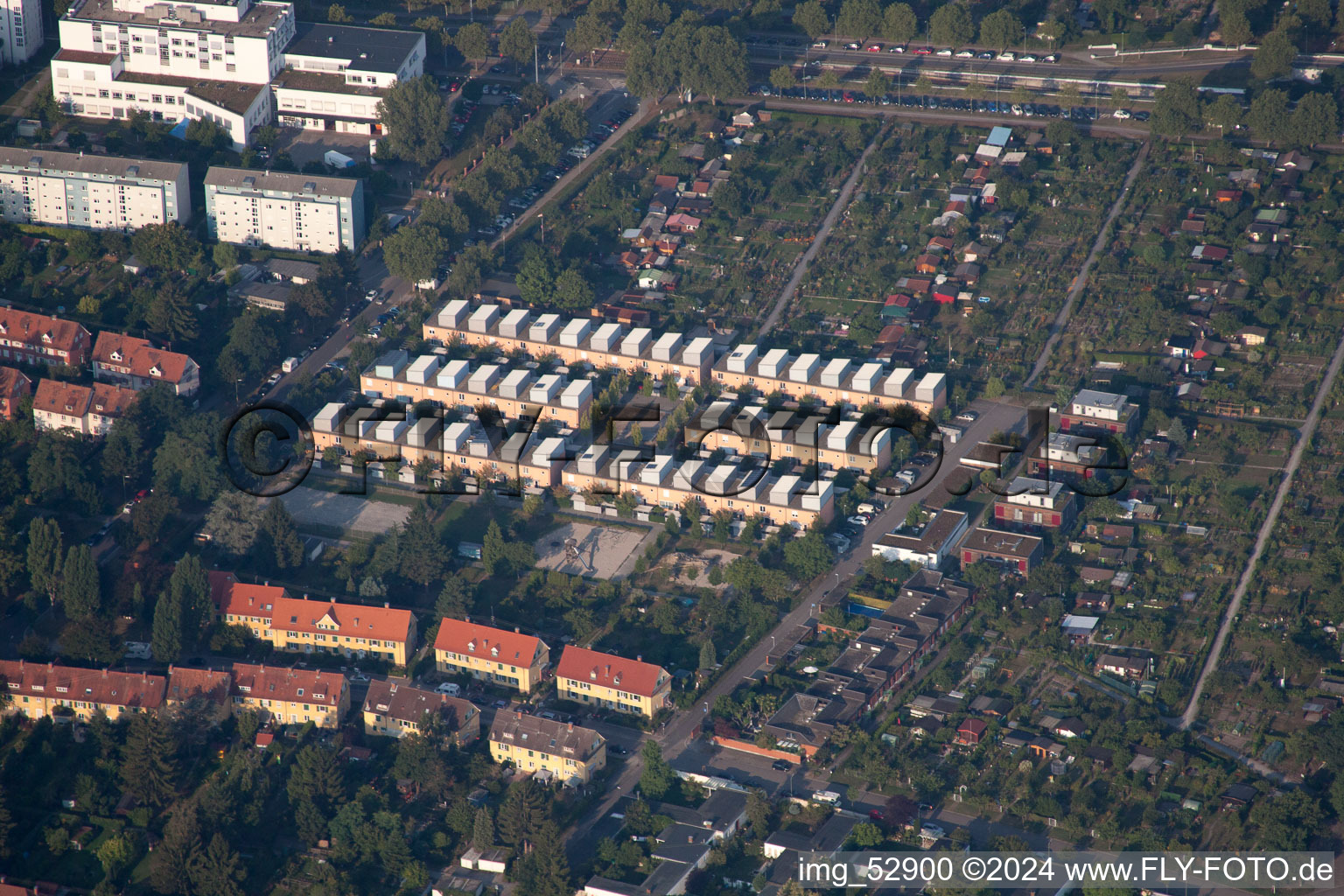 Vue aérienne de Prairie française à le quartier Nordstadt in Karlsruhe dans le département Bade-Wurtemberg, Allemagne