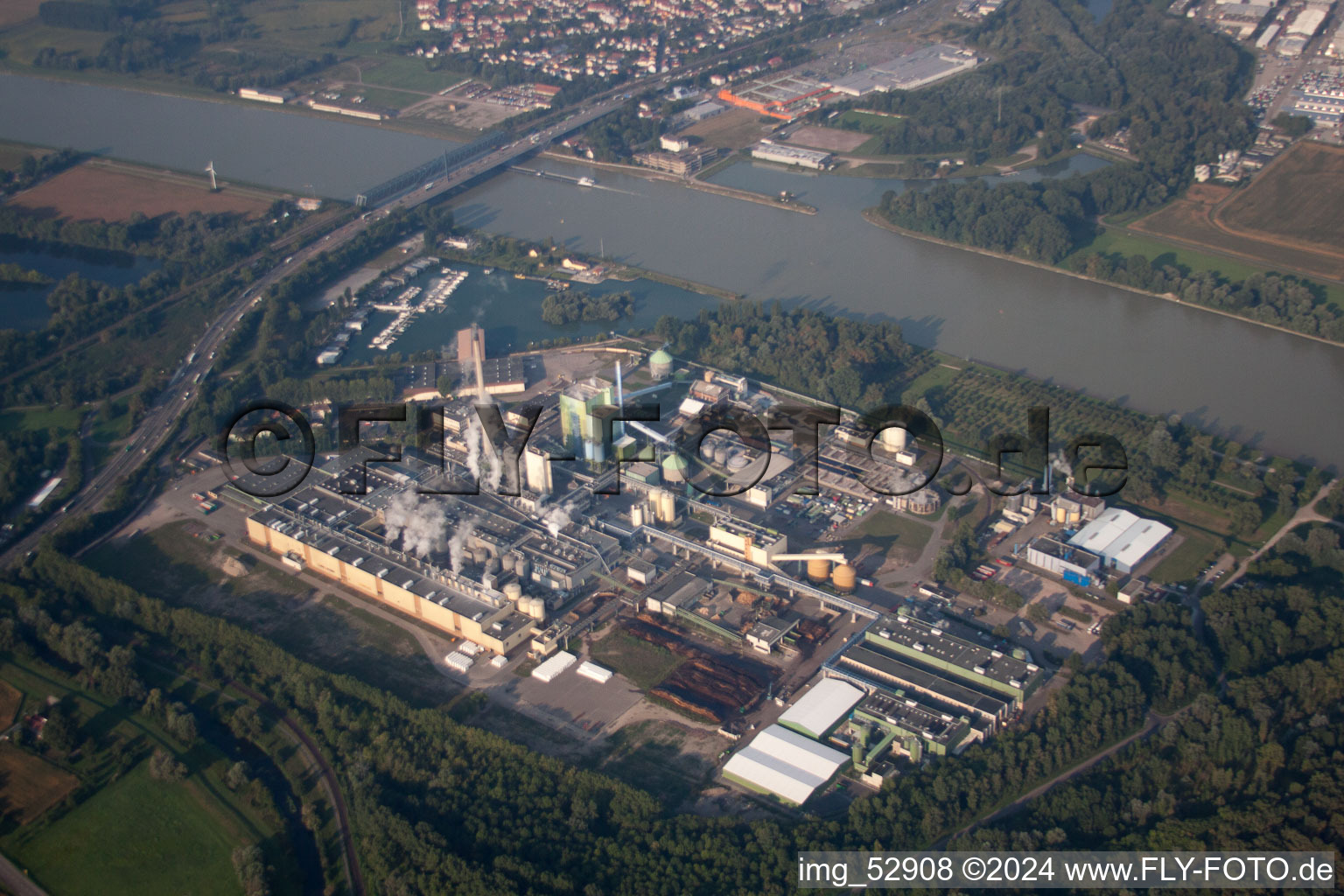 Photographie aérienne de Maxau, usine de papier Stora Enso à le quartier Knielingen in Karlsruhe dans le département Bade-Wurtemberg, Allemagne