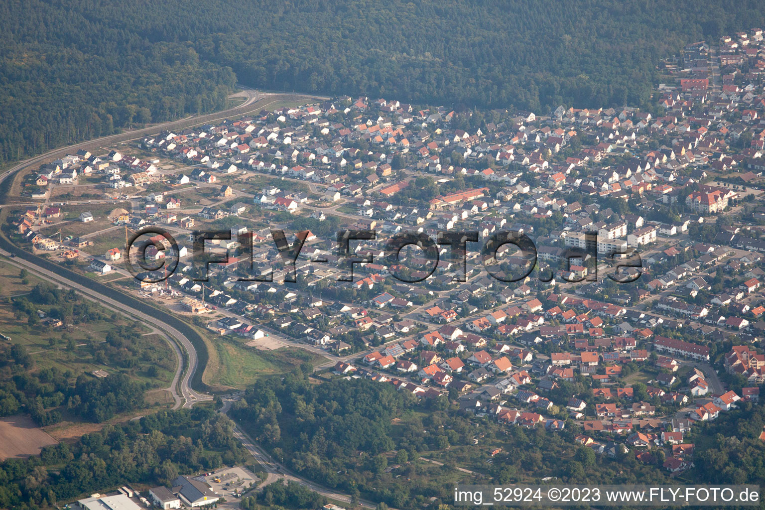 Vue d'oiseau de Nouvelle zone de développement SW à Jockgrim dans le département Rhénanie-Palatinat, Allemagne
