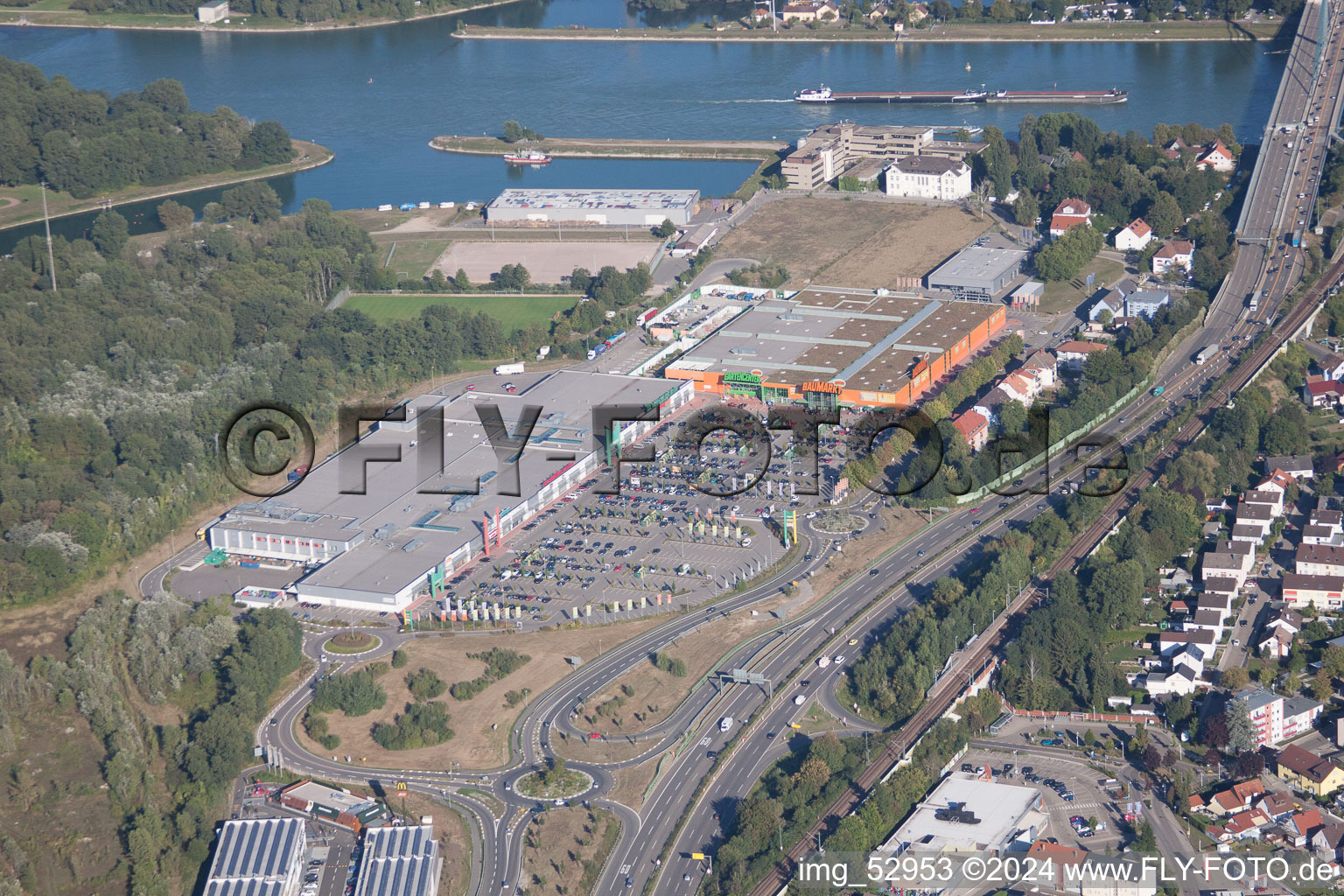 Photographie aérienne de Maximiliansau, Maximilianscenter 2 à Wörth am Rhein dans le département Rhénanie-Palatinat, Allemagne