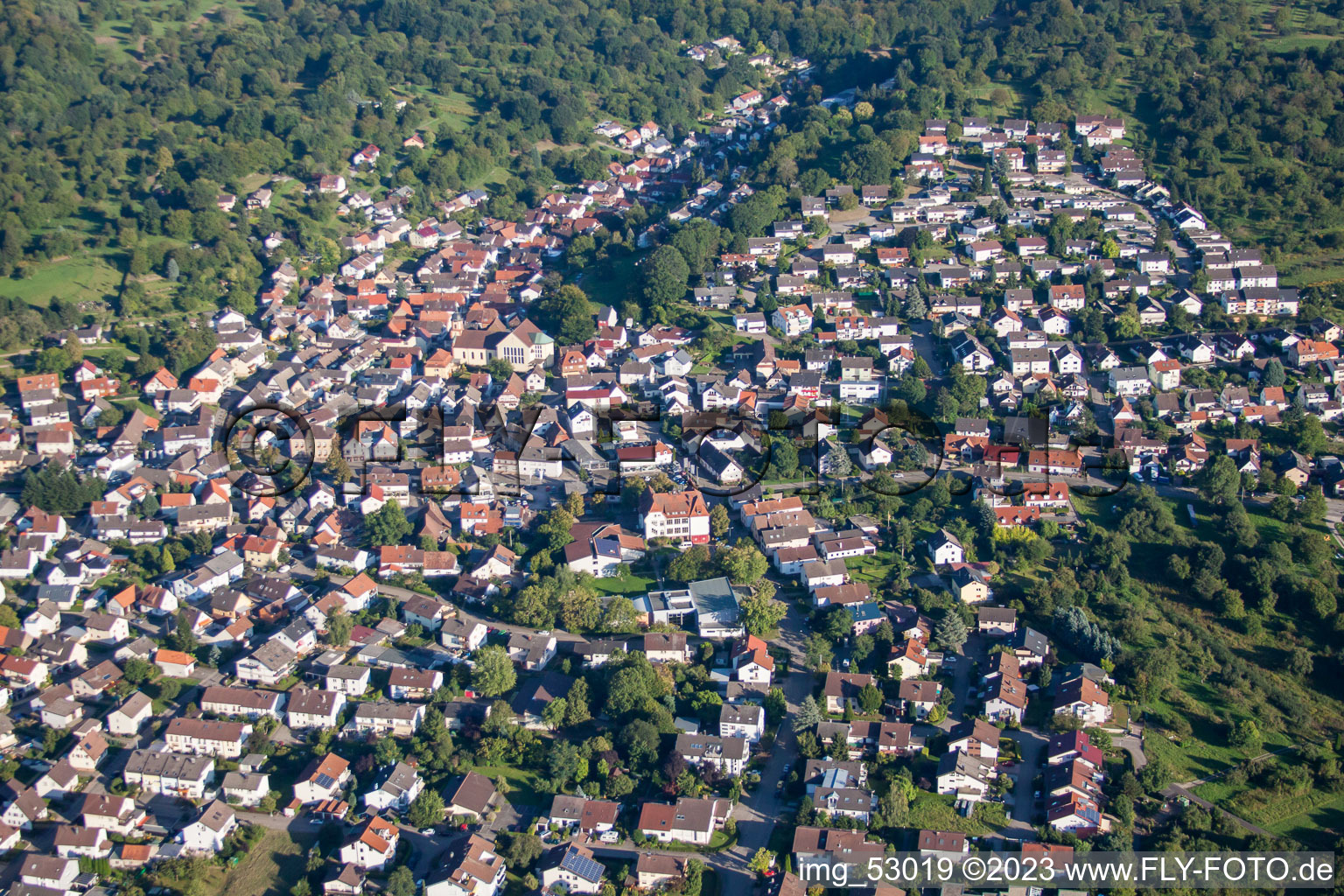Vue aérienne de Waldstr. à le quartier Haueneberstein in Baden-Baden dans le département Bade-Wurtemberg, Allemagne
