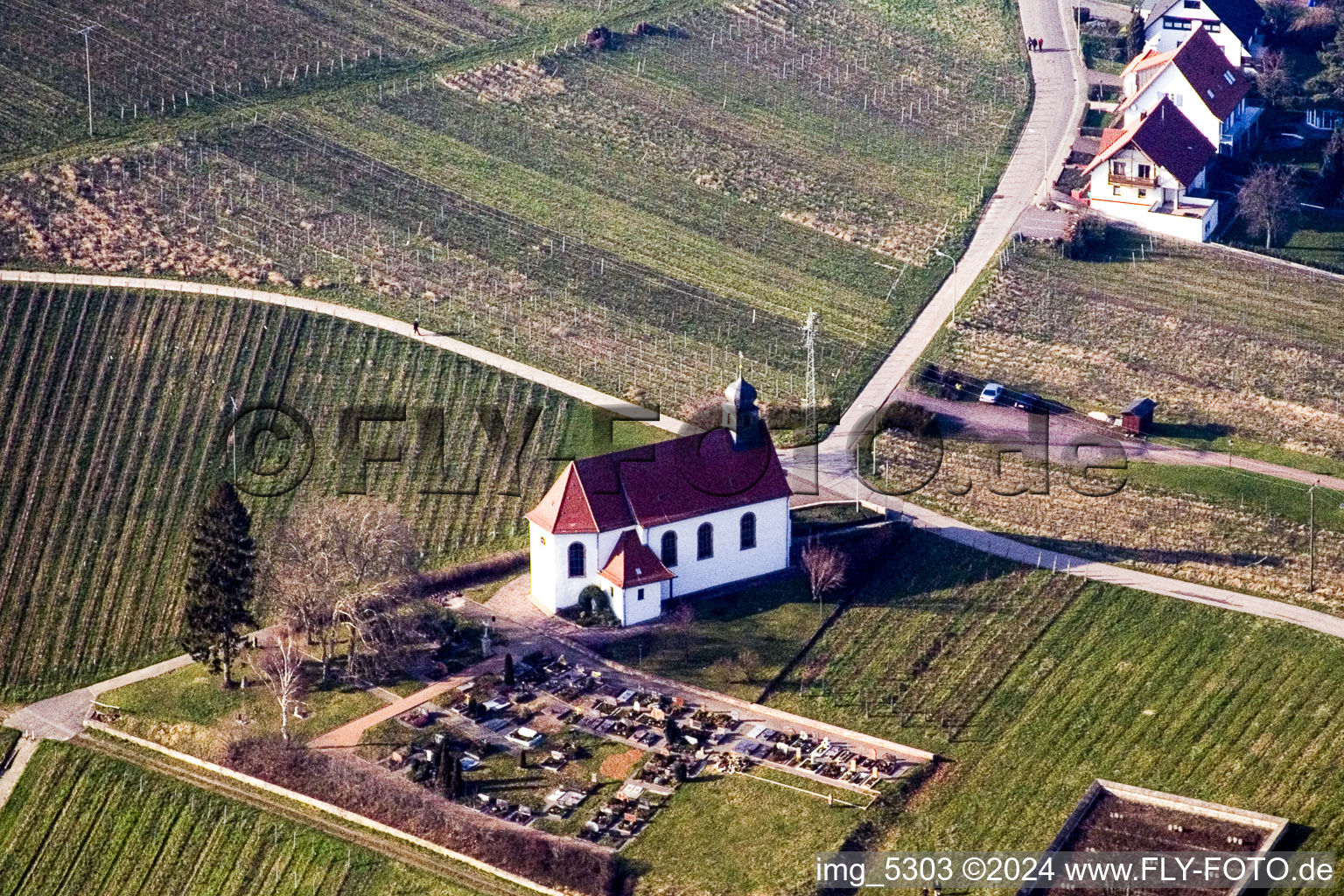 Vue aérienne de Chapelle de Denys dans le quartier de Gleishorbach à le quartier Gleiszellen in Gleiszellen-Gleishorbach dans le département Rhénanie-Palatinat, Allemagne