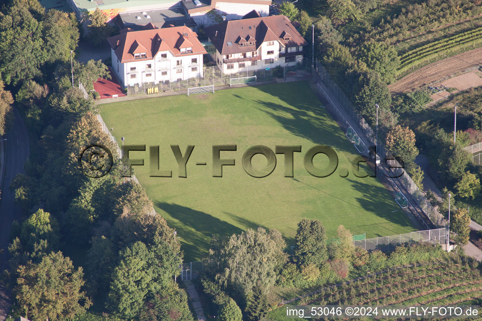 Photographie aérienne de Ensemble des terrains de sport de l'école de sport du sud de Baden à le quartier Steinbach in Baden-Baden dans le département Bade-Wurtemberg, Allemagne