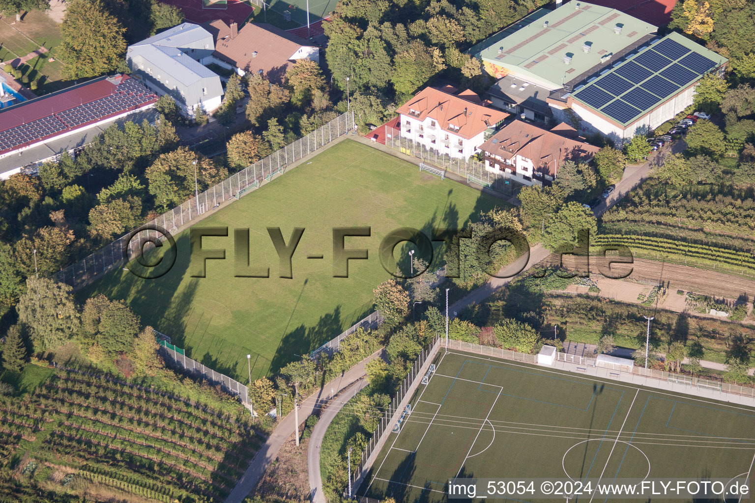 Vue aérienne de École de sport du sud de Bade à le quartier Steinbach in Baden-Baden dans le département Bade-Wurtemberg, Allemagne