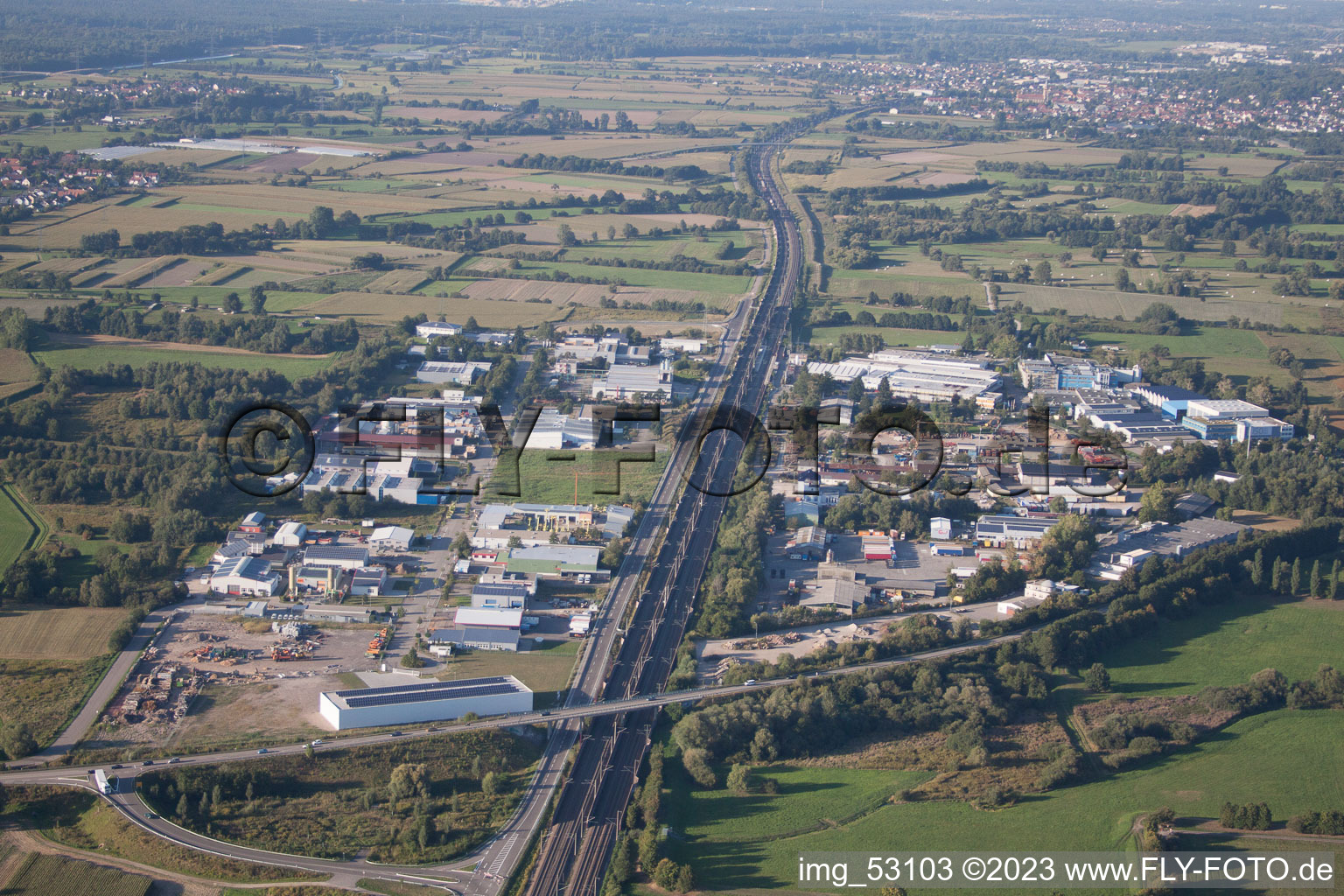 Vue aérienne de Zone industrielle à Steinbach dans le département Bade-Wurtemberg, Allemagne