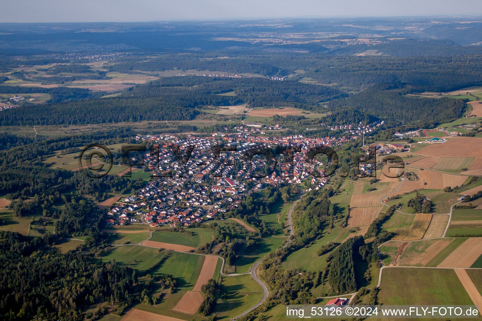 Vue aérienne de Champs agricoles et surfaces utilisables à Haiterbach dans le département Bade-Wurtemberg, Allemagne