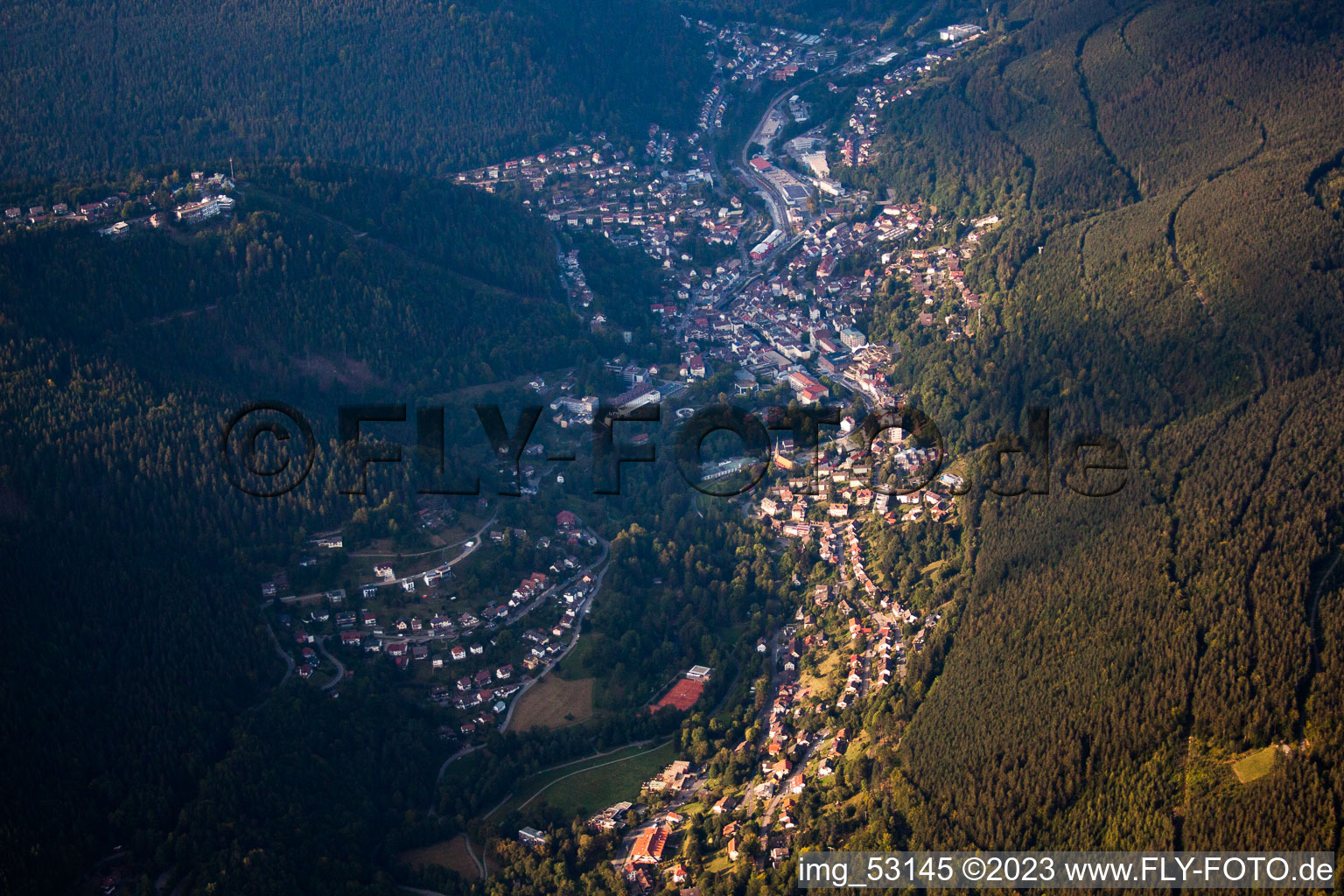 Photographie aérienne de Bad Wildbad dans le département Bade-Wurtemberg, Allemagne