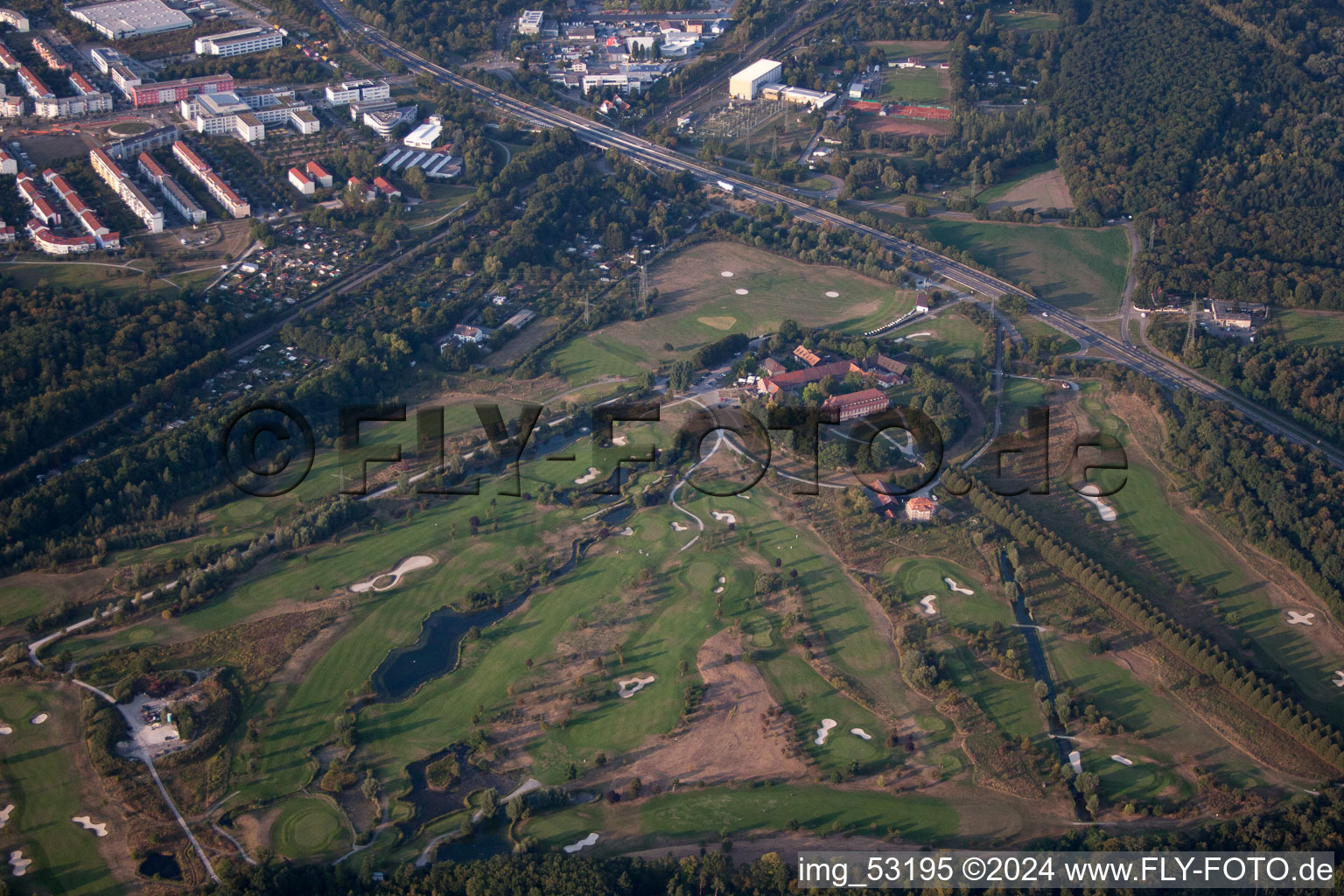 Quartier Beiertheim-Bulach in Karlsruhe dans le département Bade-Wurtemberg, Allemagne depuis l'avion