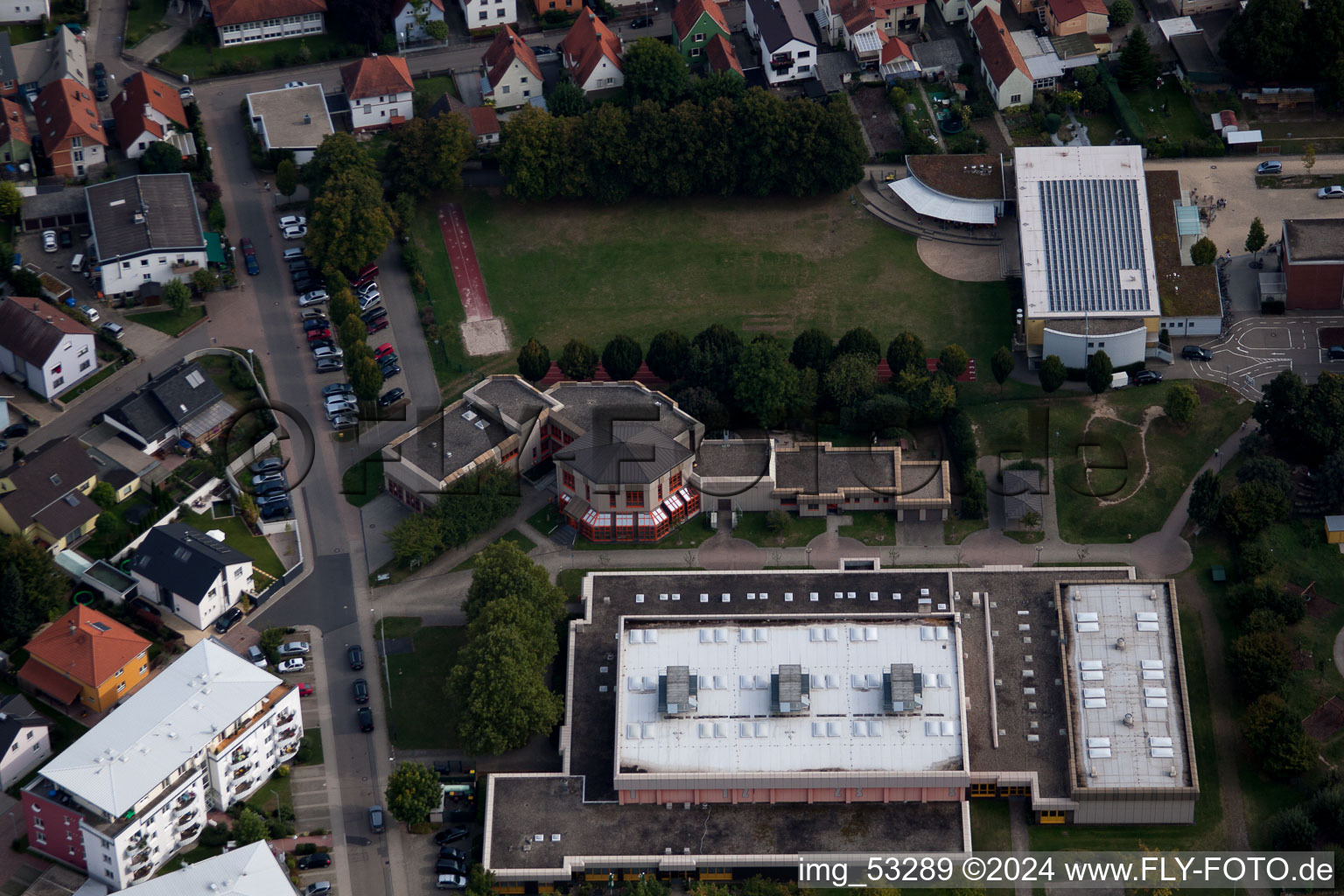 Quartier Maximiliansau in Wörth am Rhein dans le département Rhénanie-Palatinat, Allemagne vue du ciel