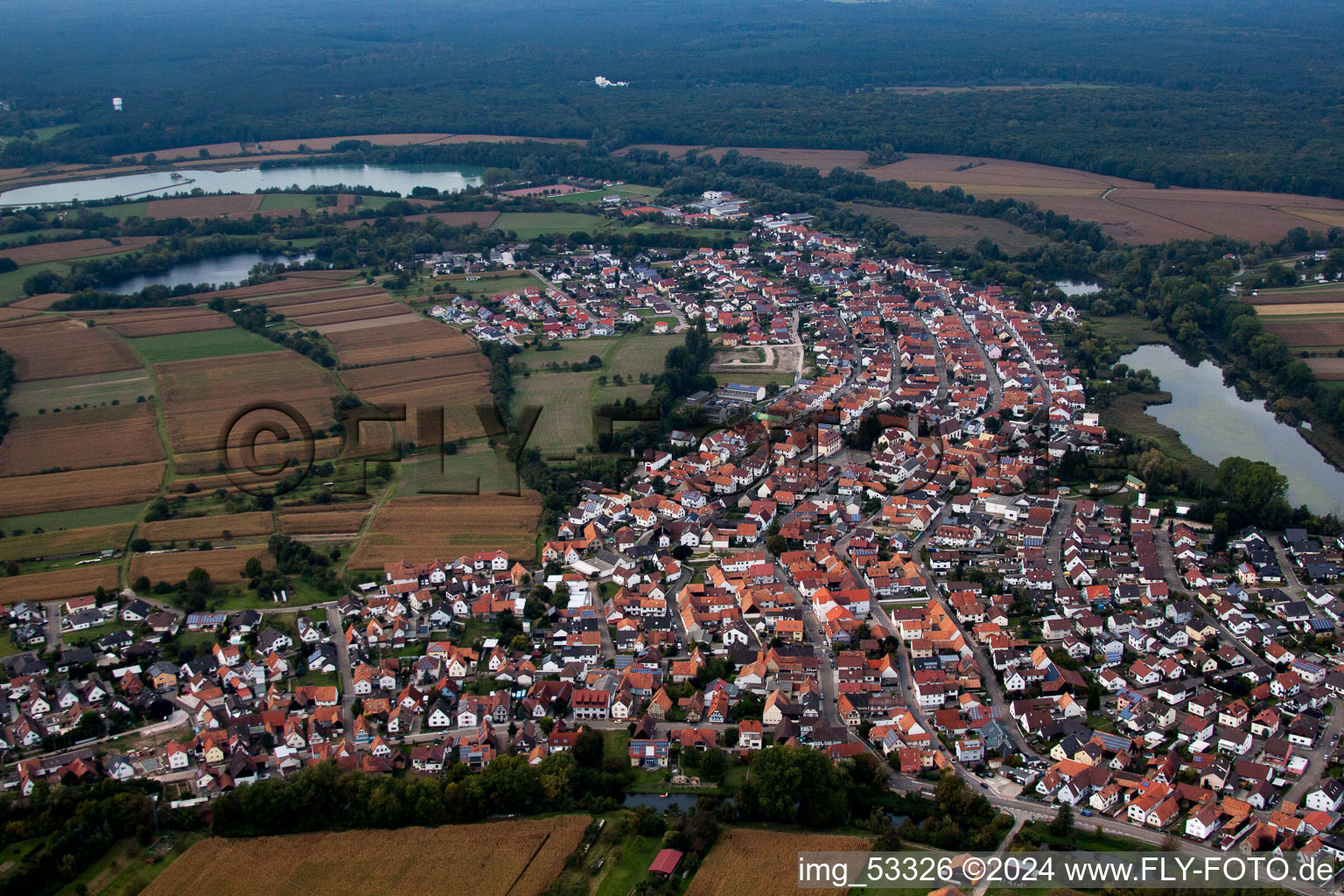 Enregistrement par drone de Quartier Neuburg in Neuburg am Rhein dans le département Rhénanie-Palatinat, Allemagne