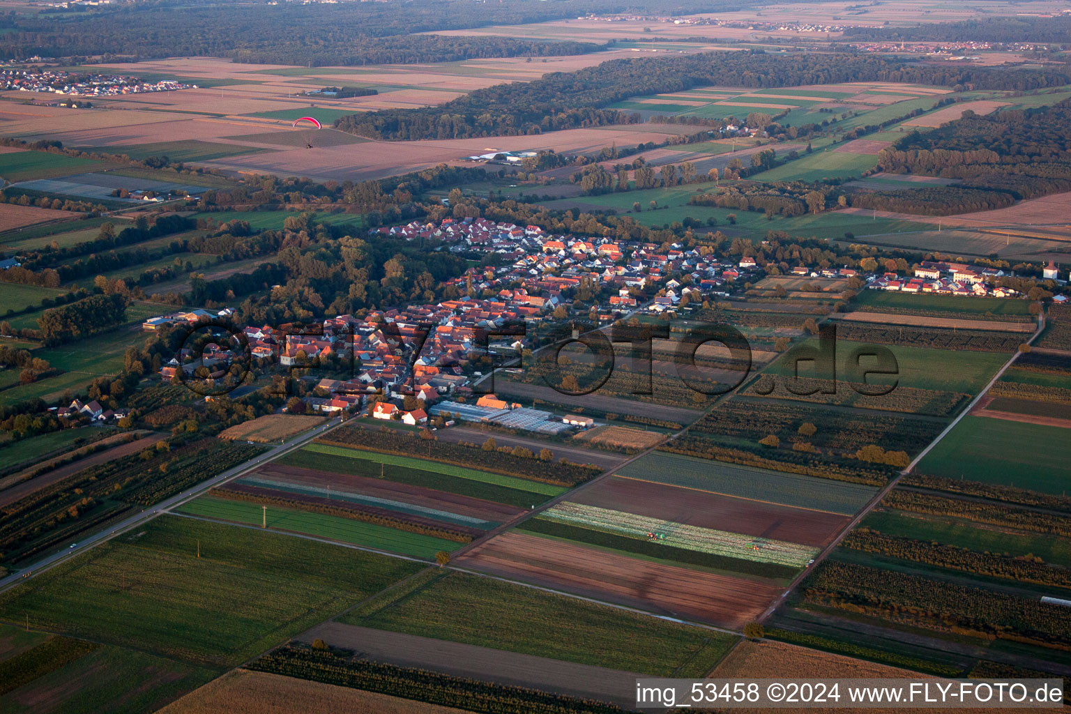 Enregistrement par drone de Winden dans le département Rhénanie-Palatinat, Allemagne