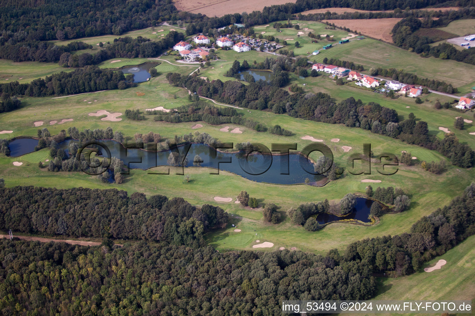 Enregistrement par drone de Golf de Baden-Baden Soufflenheim à Soufflenheim dans le département Bas Rhin, France