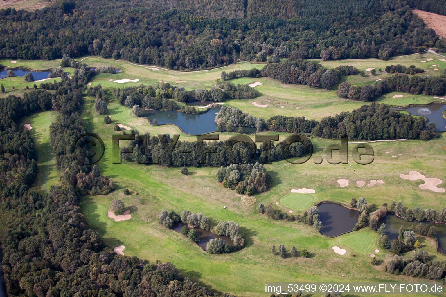 Golf de Baden-Baden Soufflenheim à Soufflenheim dans le département Bas Rhin, France d'un drone