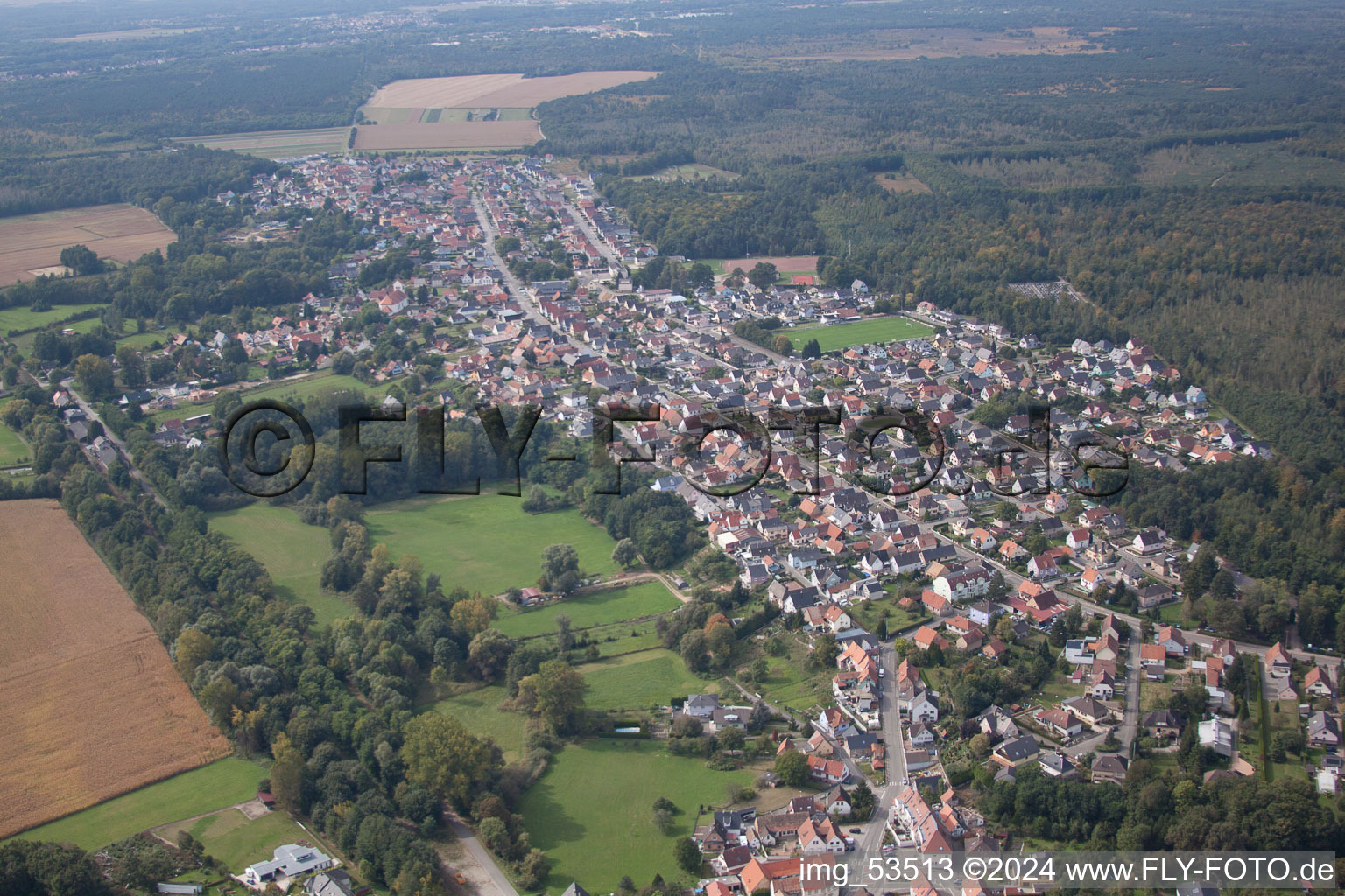 Vue d'oiseau de Schirrhoffen dans le département Bas Rhin, France