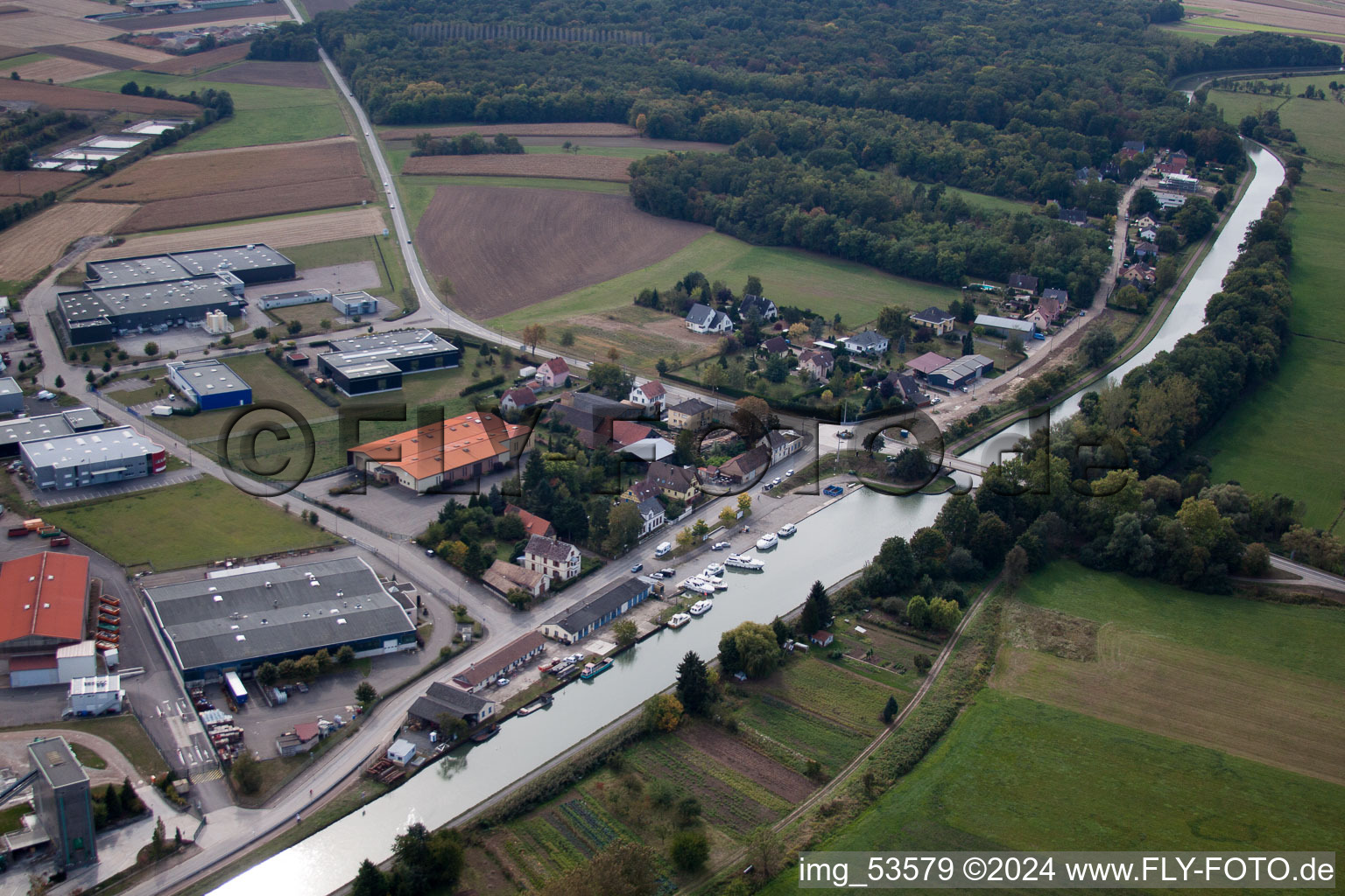 Vue oblique de Hochfelden dans le département Bas Rhin, France