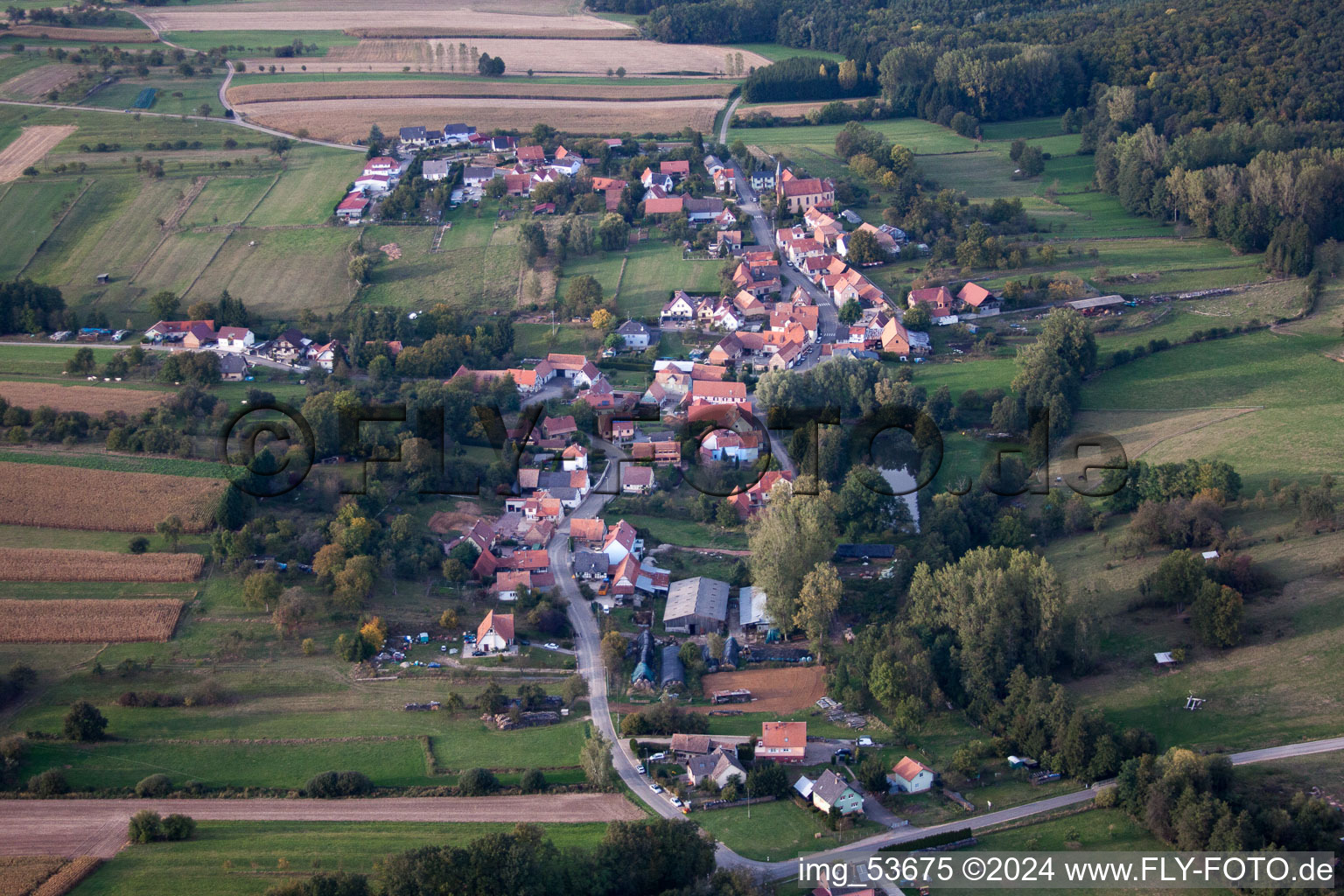 Vue aérienne de Eberbach-près-Wœrth dans le département Bas Rhin, France