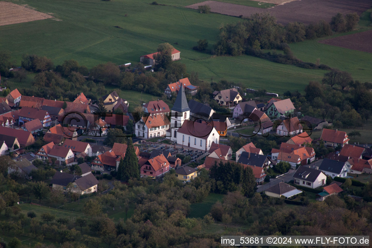 Morsbronn-les-Bains dans le département Bas Rhin, France depuis l'avion