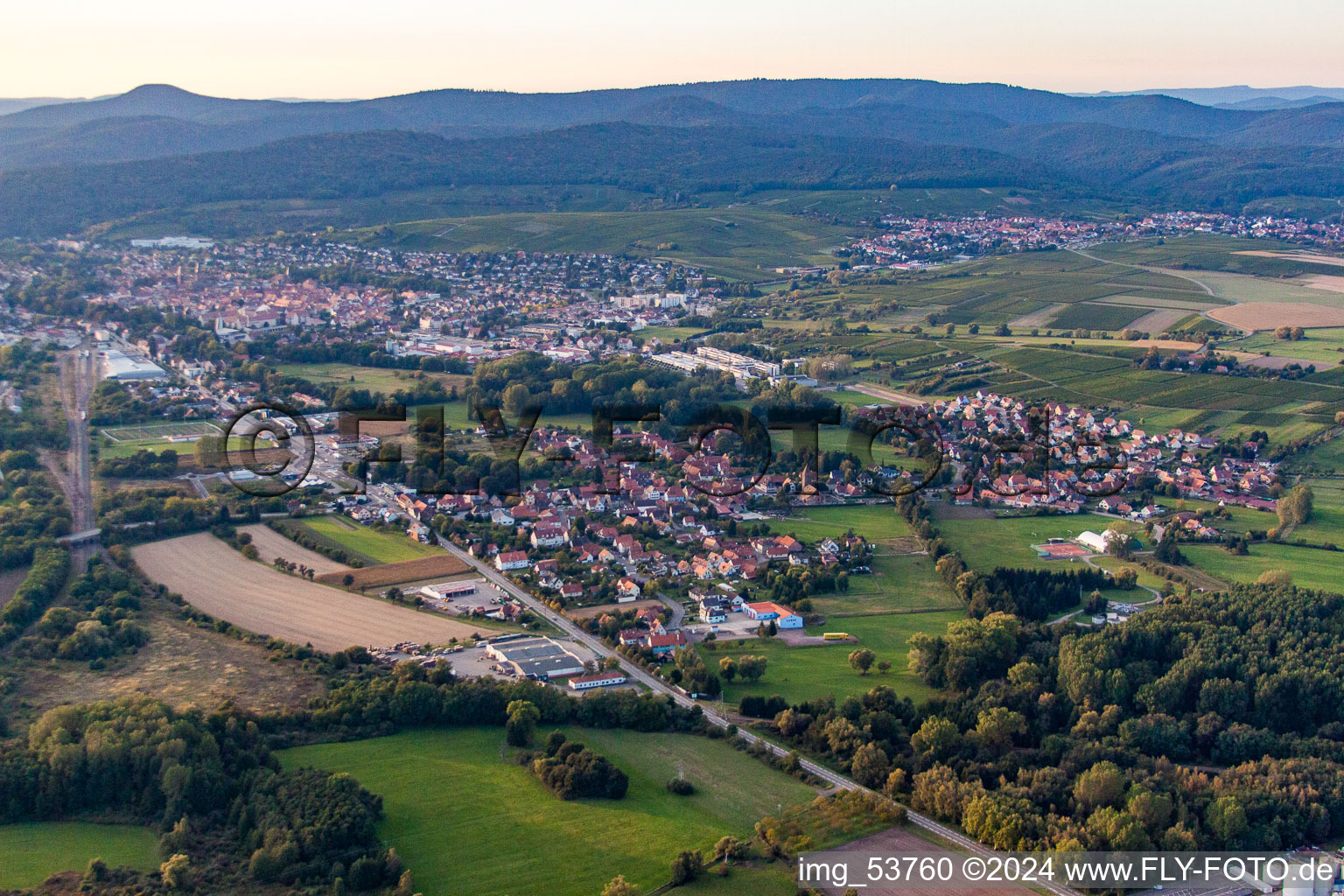 Enregistrement par drone de Quartier Altenstadt in Wissembourg dans le département Bas Rhin, France