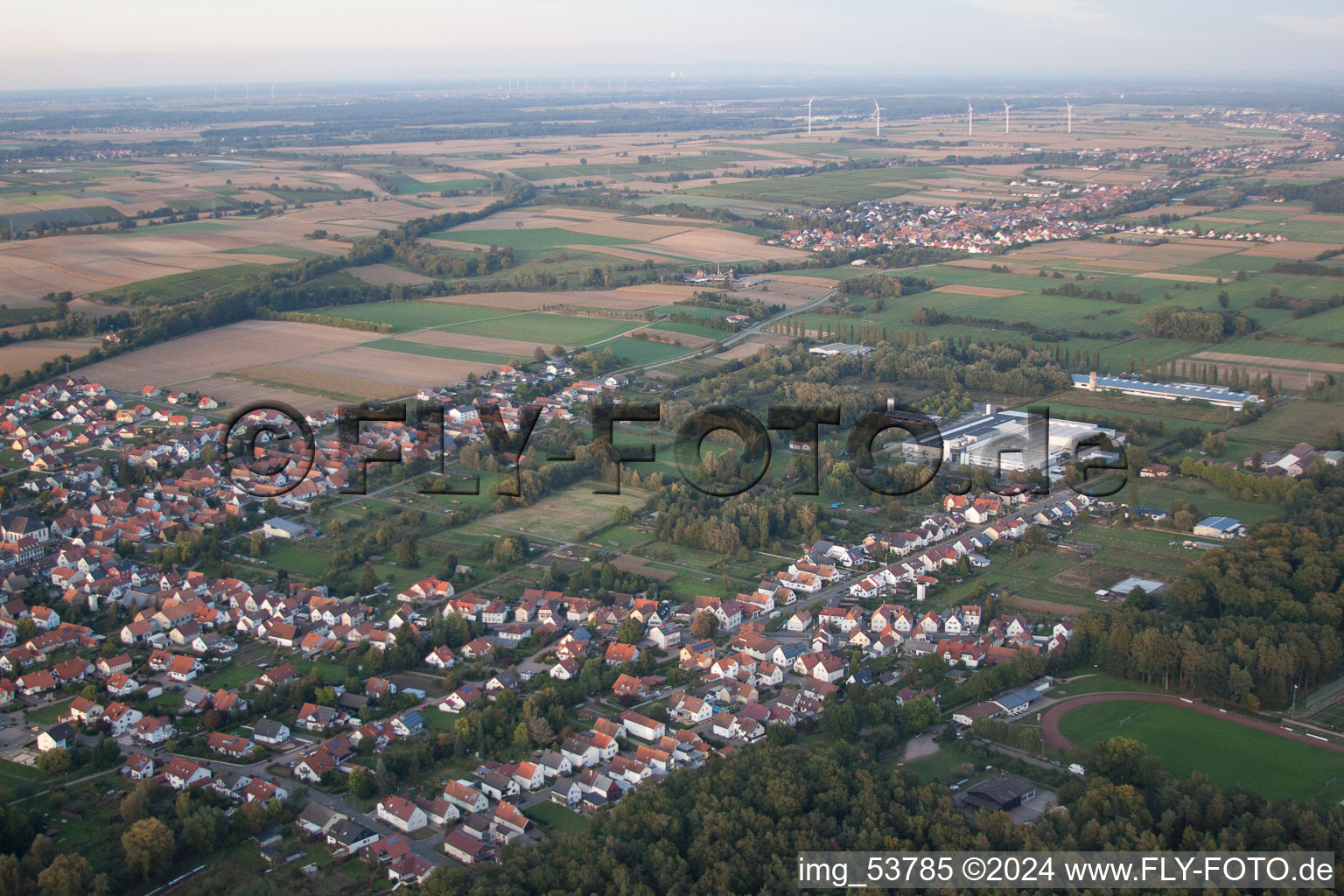 Vue oblique de Quartier Schaidt in Wörth am Rhein dans le département Rhénanie-Palatinat, Allemagne