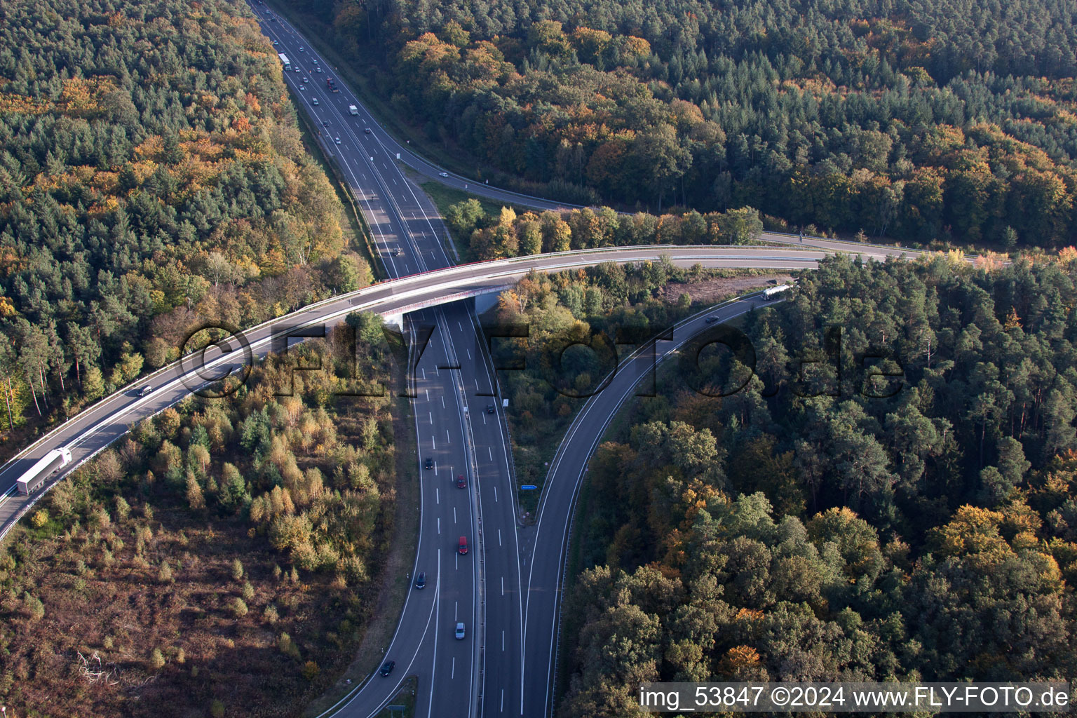 Vue aérienne de Sortie Sud A54 à Kandel dans le département Rhénanie-Palatinat, Allemagne