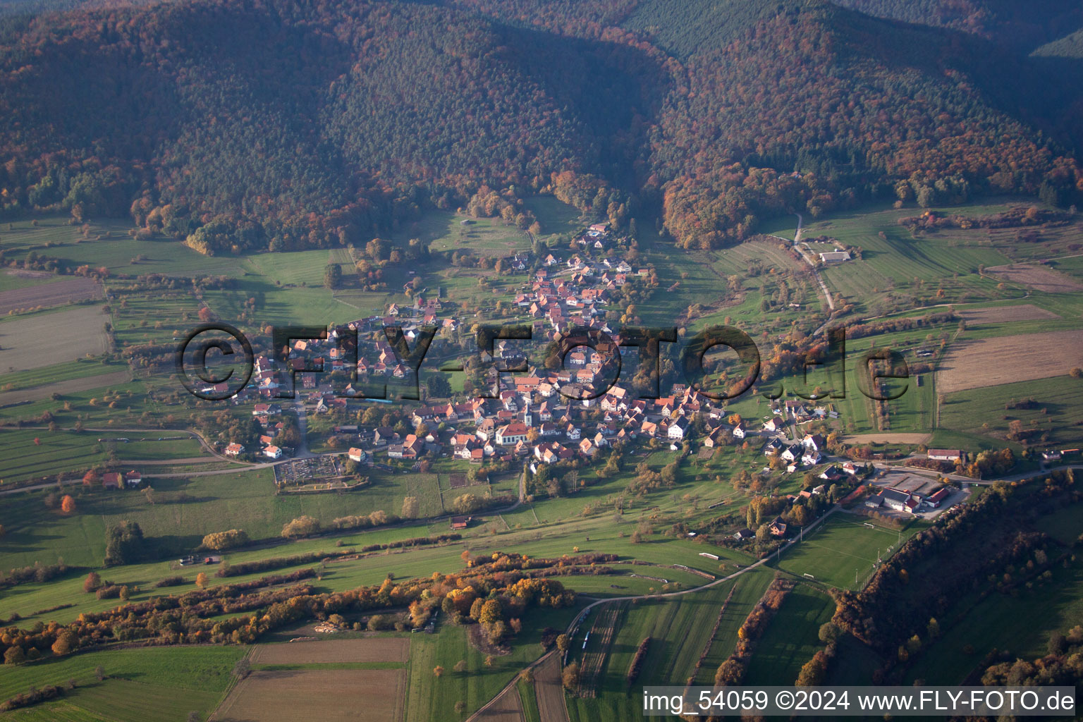 Vue aérienne de Wingen dans le département Bas Rhin, France