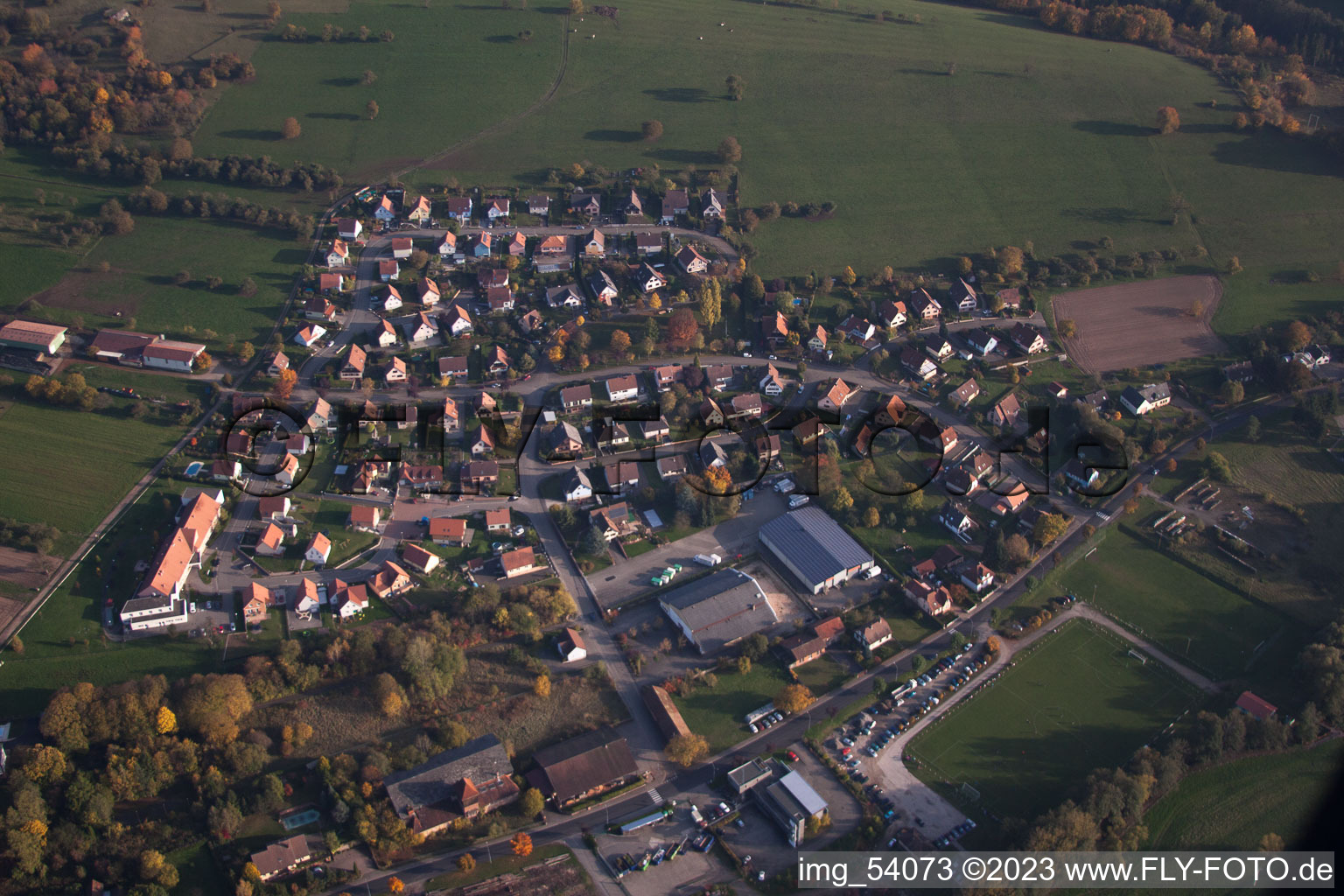 Lembach dans le département Bas Rhin, France vu d'un drone
