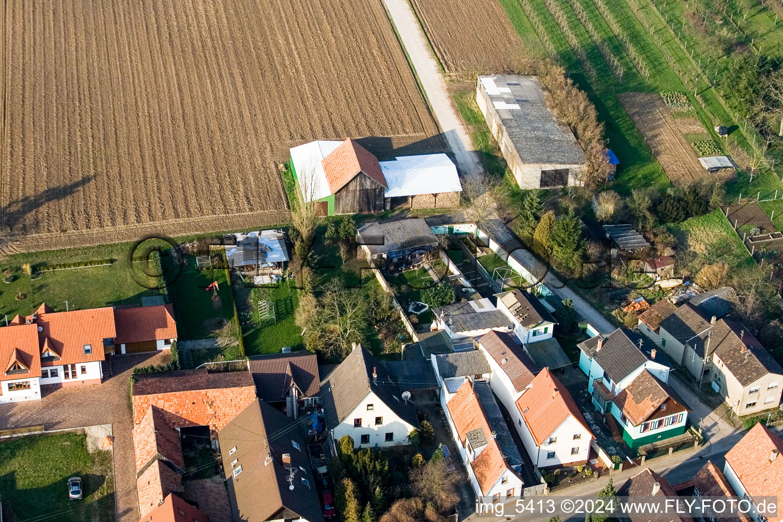 Saarstrasse NW à Kandel dans le département Rhénanie-Palatinat, Allemagne vue d'en haut