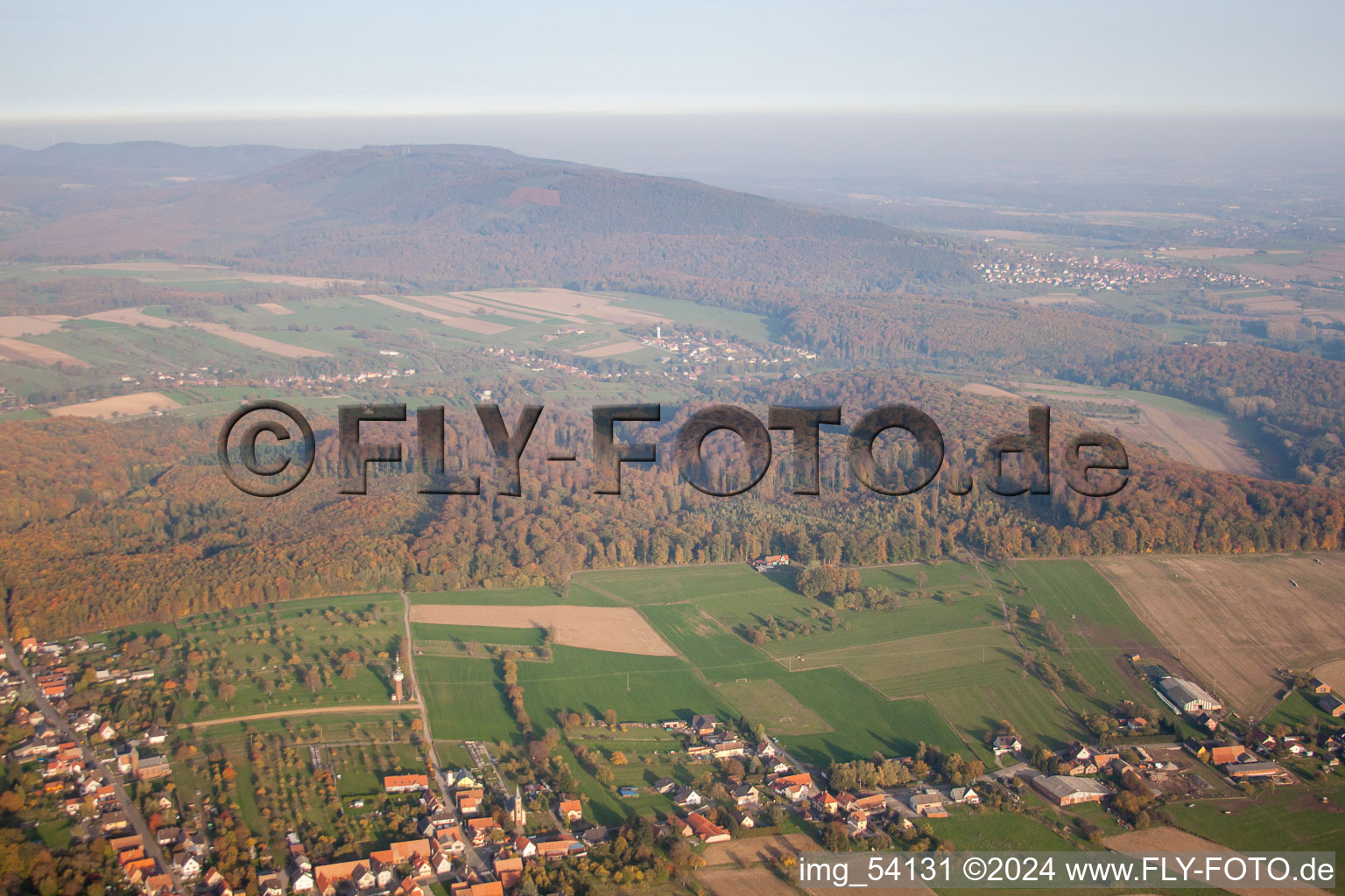 Photographie aérienne de Nehwiller-près-Wœrth dans le département Bas Rhin, France